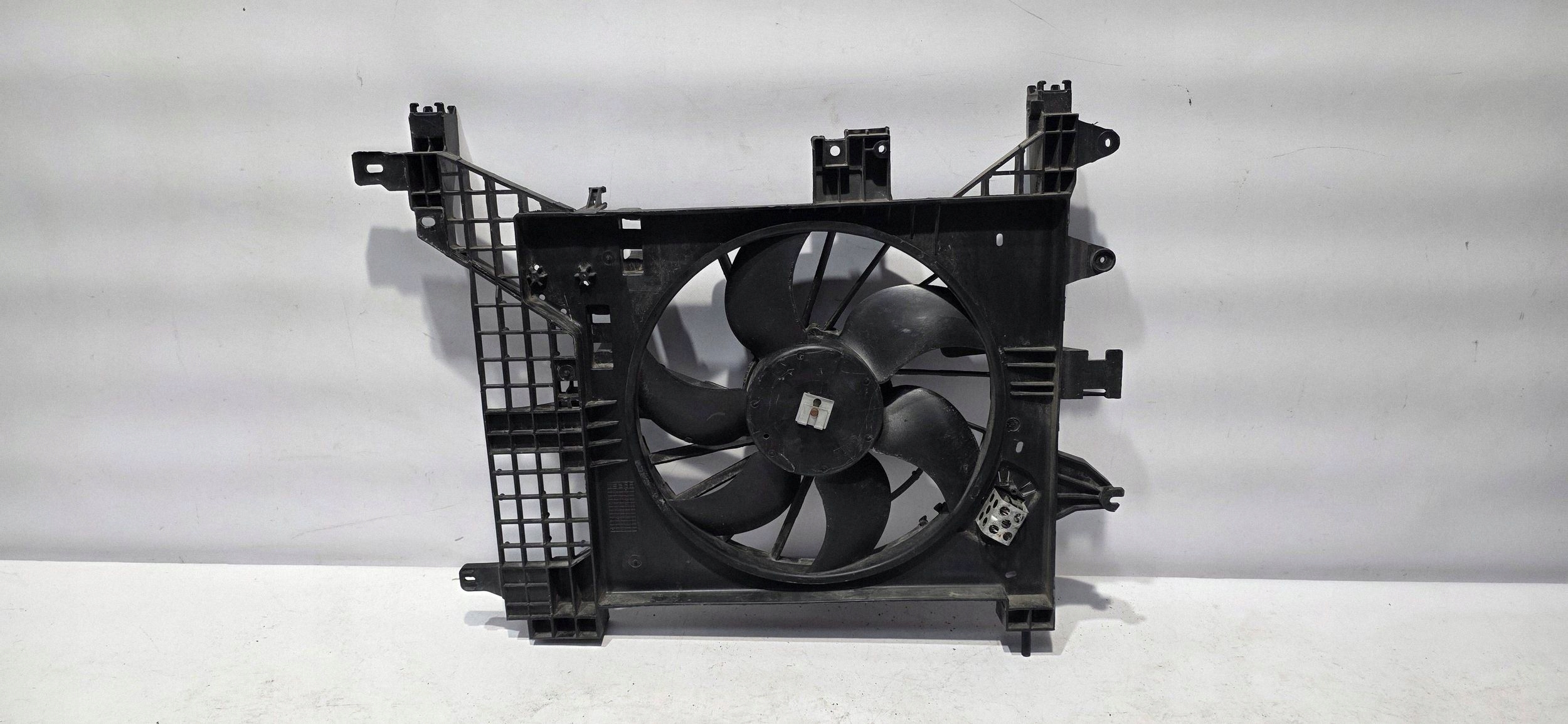 Ventola radiatore DACIA DUSTER e 10- Originale 214814567R
