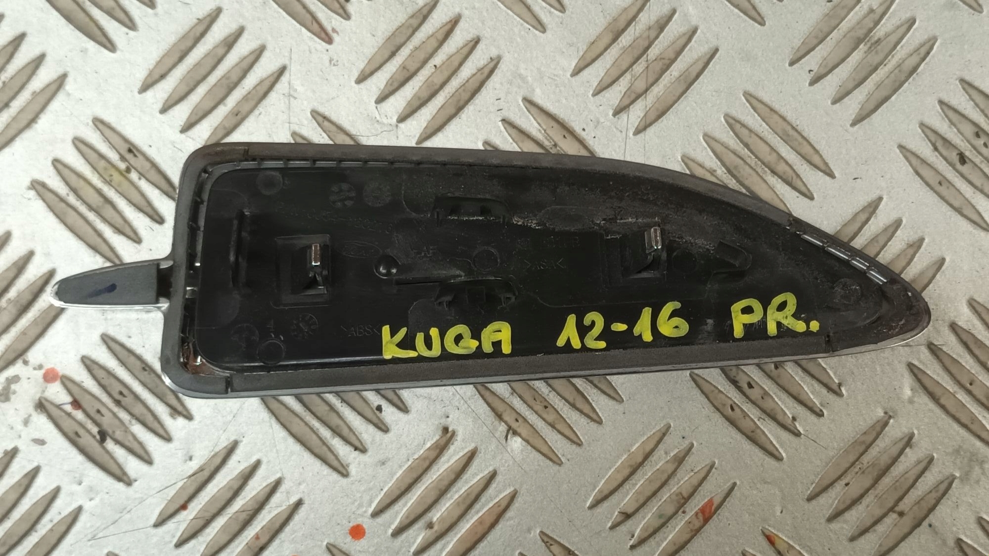 FORD KUGA MK2 2012-2016 modanatura parafango Destro CJ54-16C216-AF