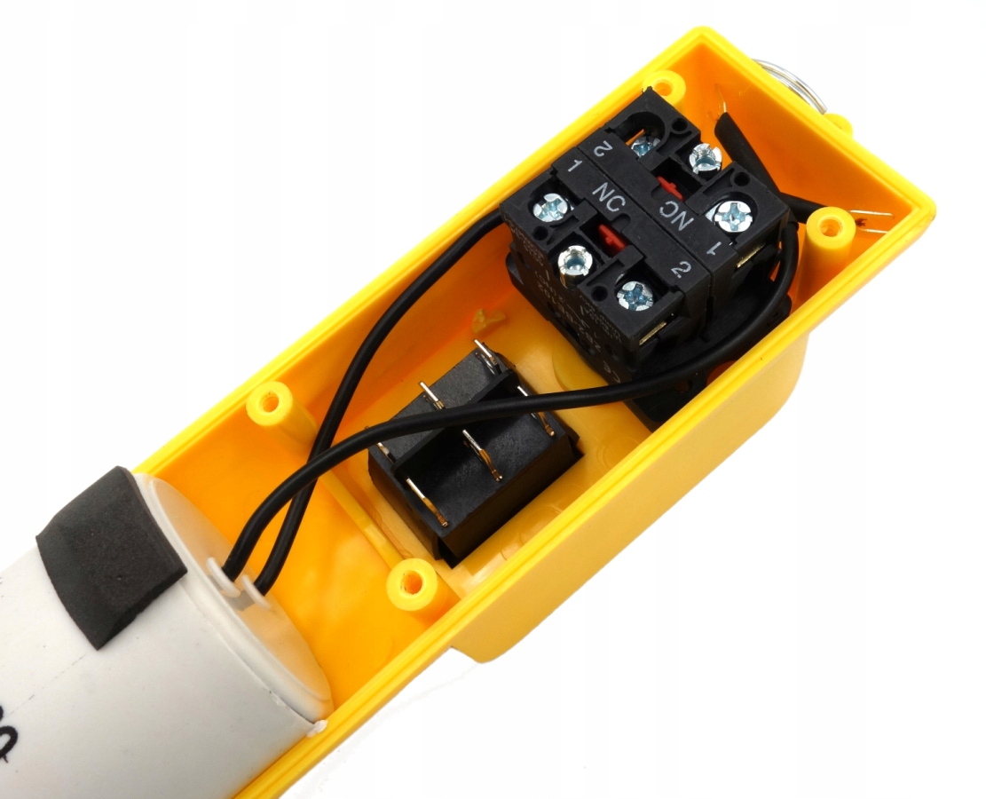 Przełącznik przycisk pilot windy wyciągarki wciągarki z kondensatorem 40uF Stan opakowania oryginalne