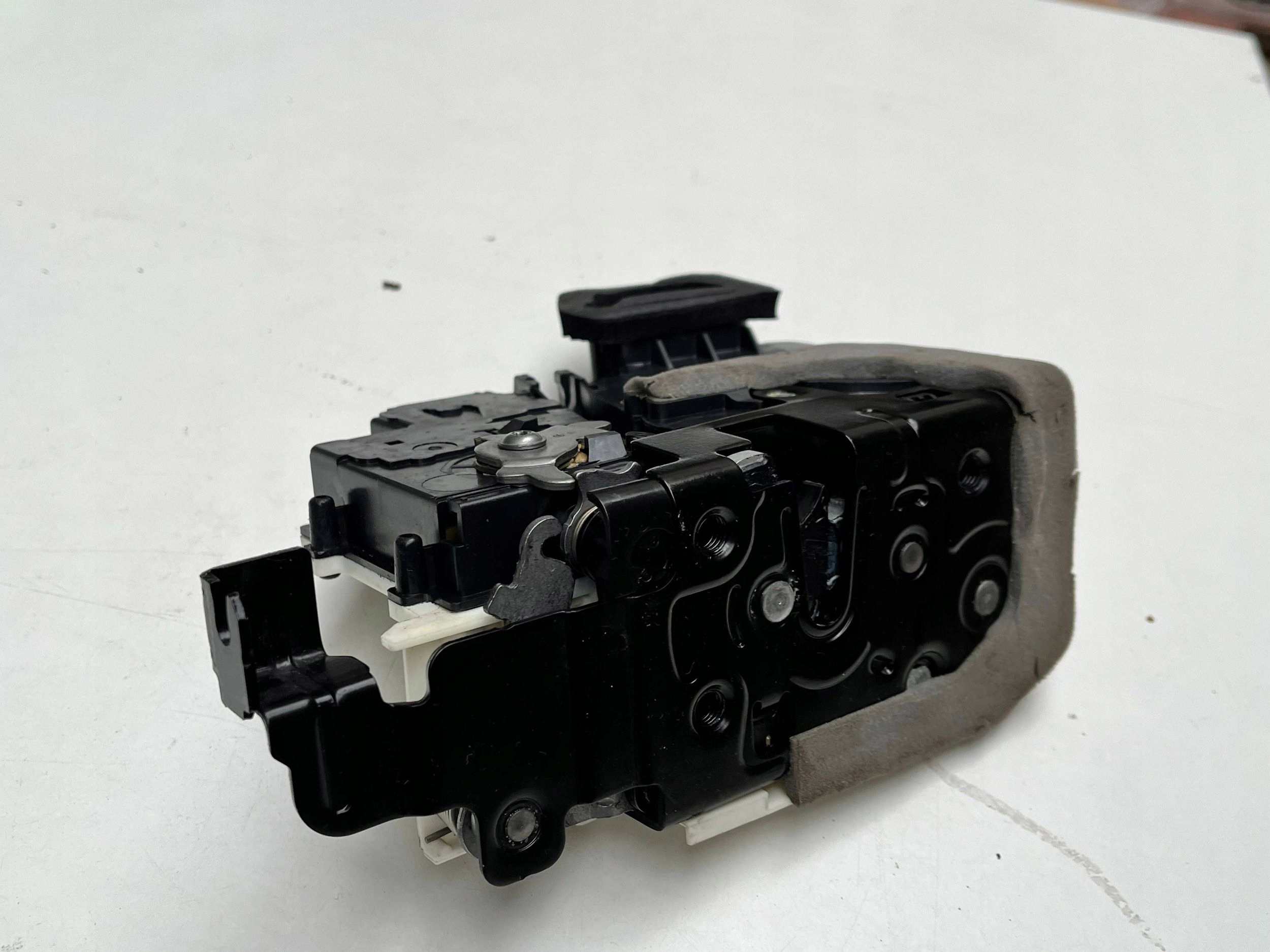original lock door right front Audi RS Q8 4K1837016K !J