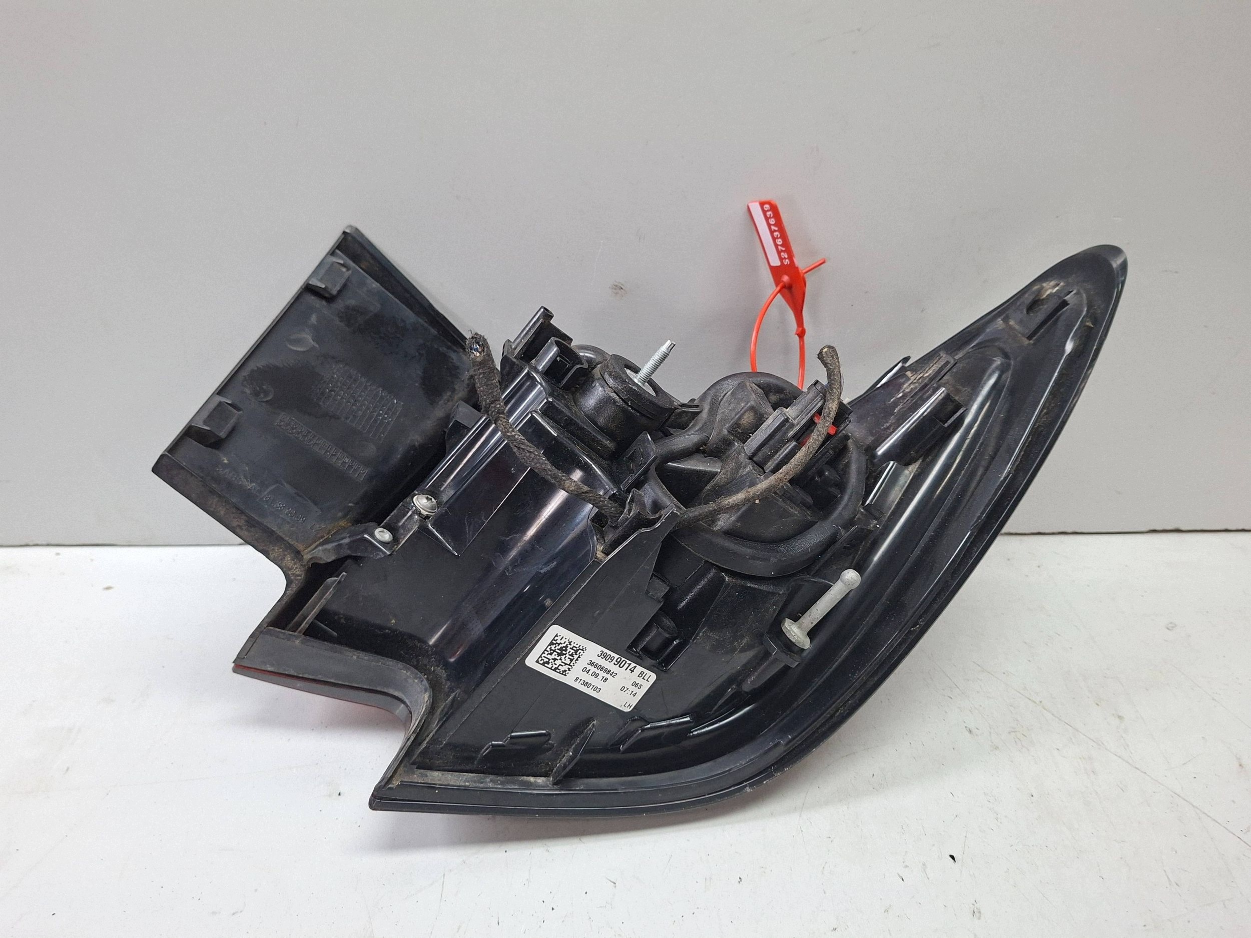 feu arrière gauche 39099014 OPEL ASTRA K HB 2015