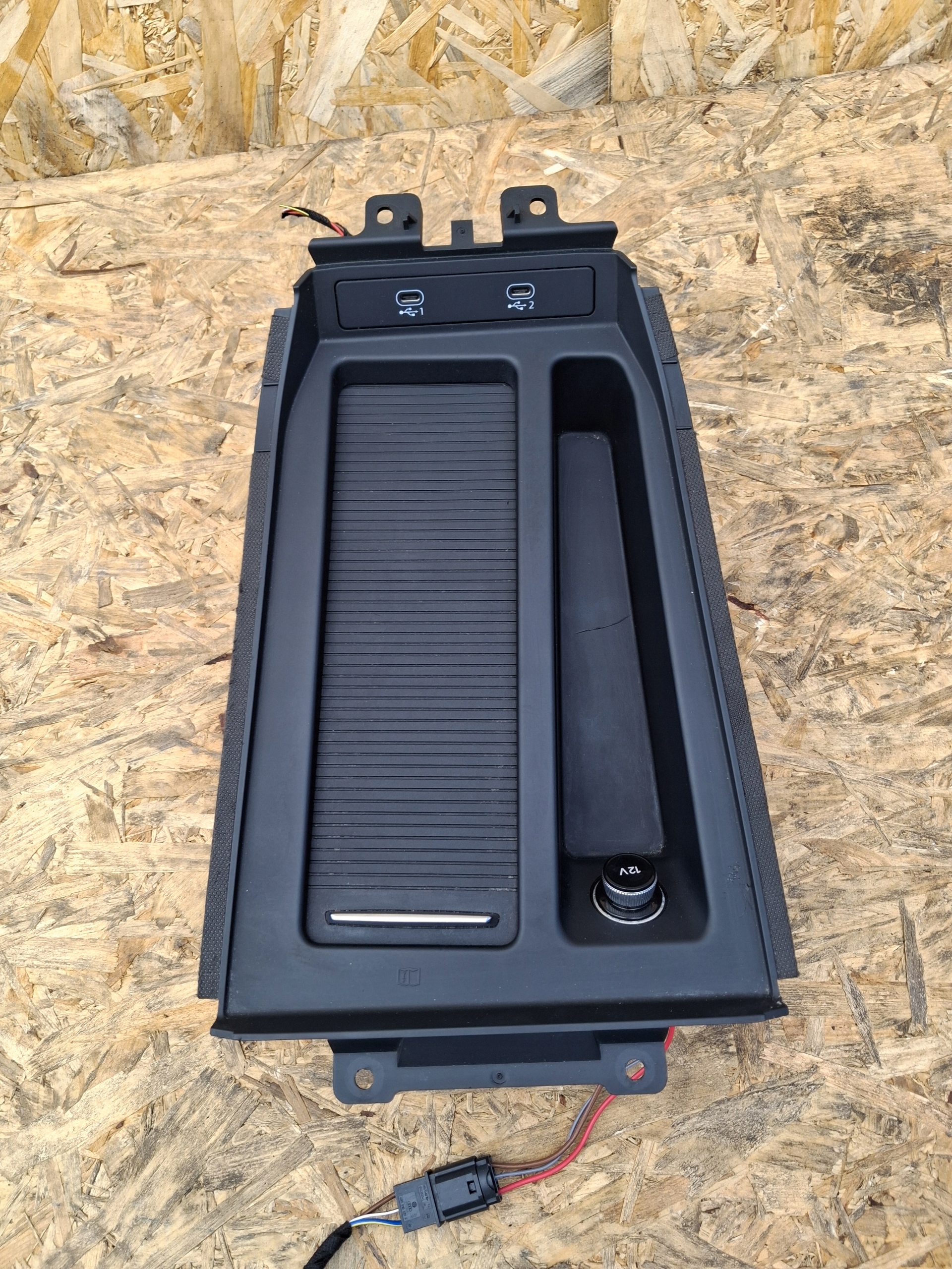 passenger compartment TUNEL bracket for KUBKI AUDI Q8 E-TRON 4KE862533D