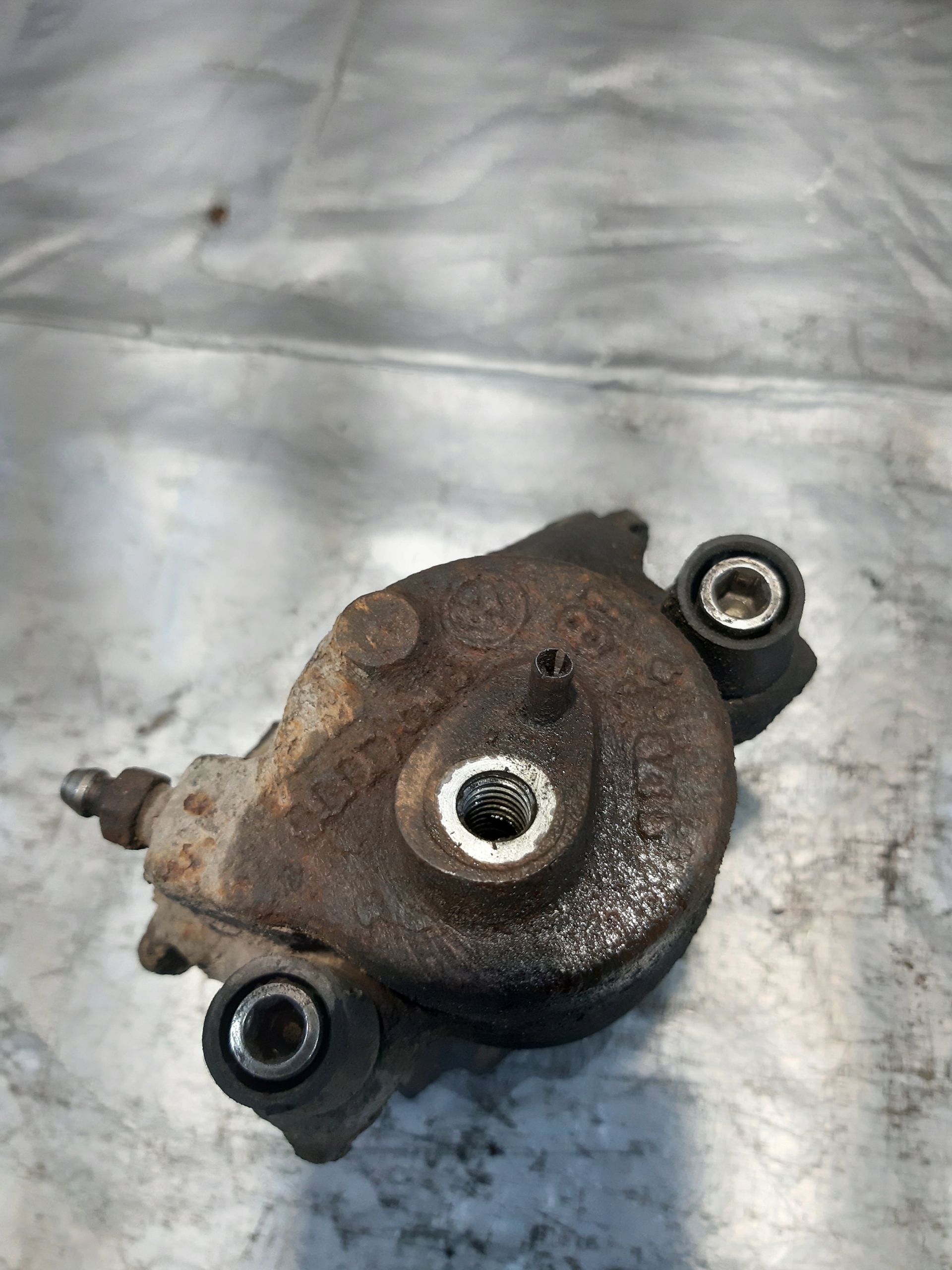 caliper brake left front VW GOLF IV 4 1.4B