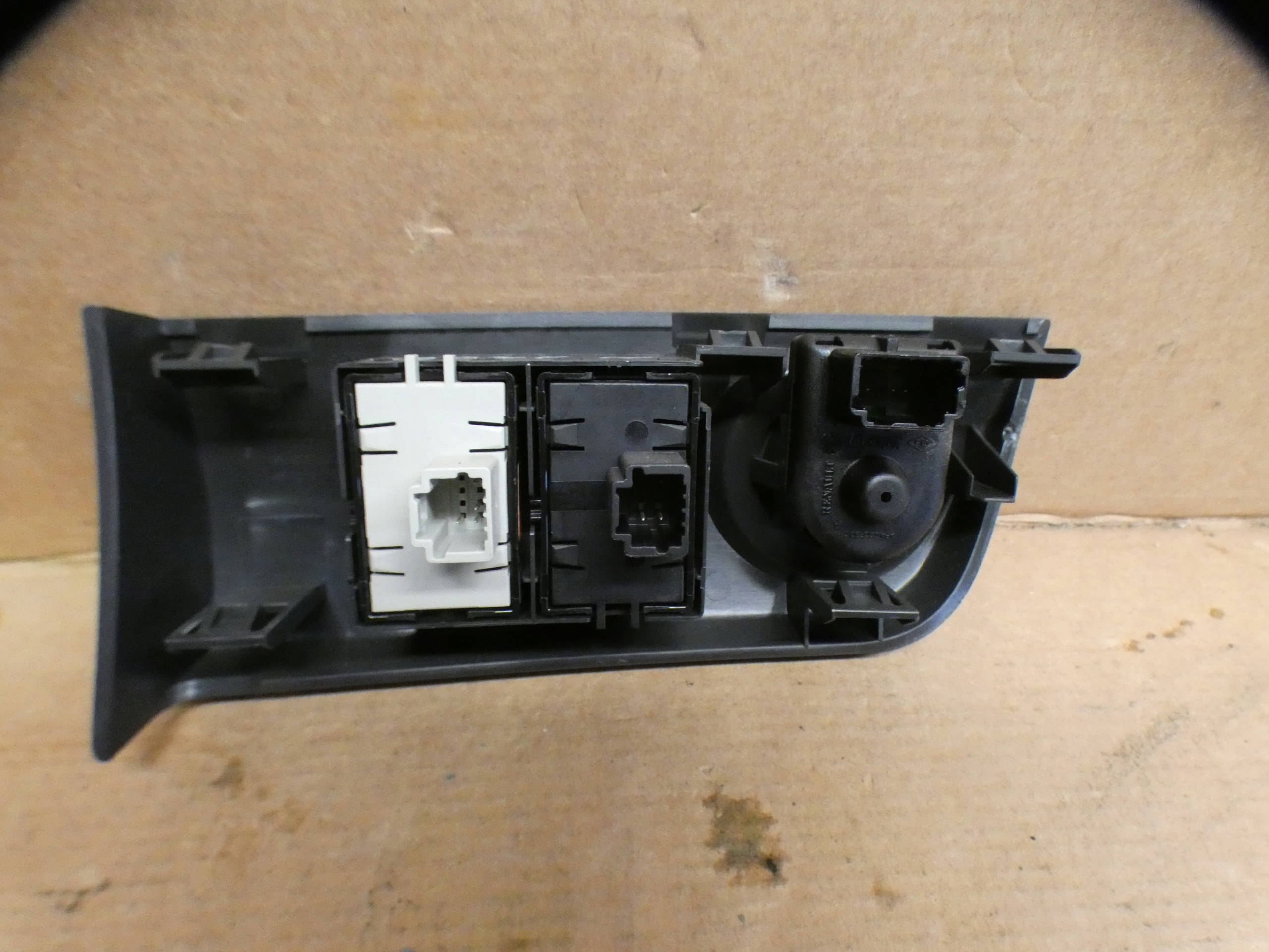 PANEL Regulations- der Spiegel DACIA DOKKER 251631213R