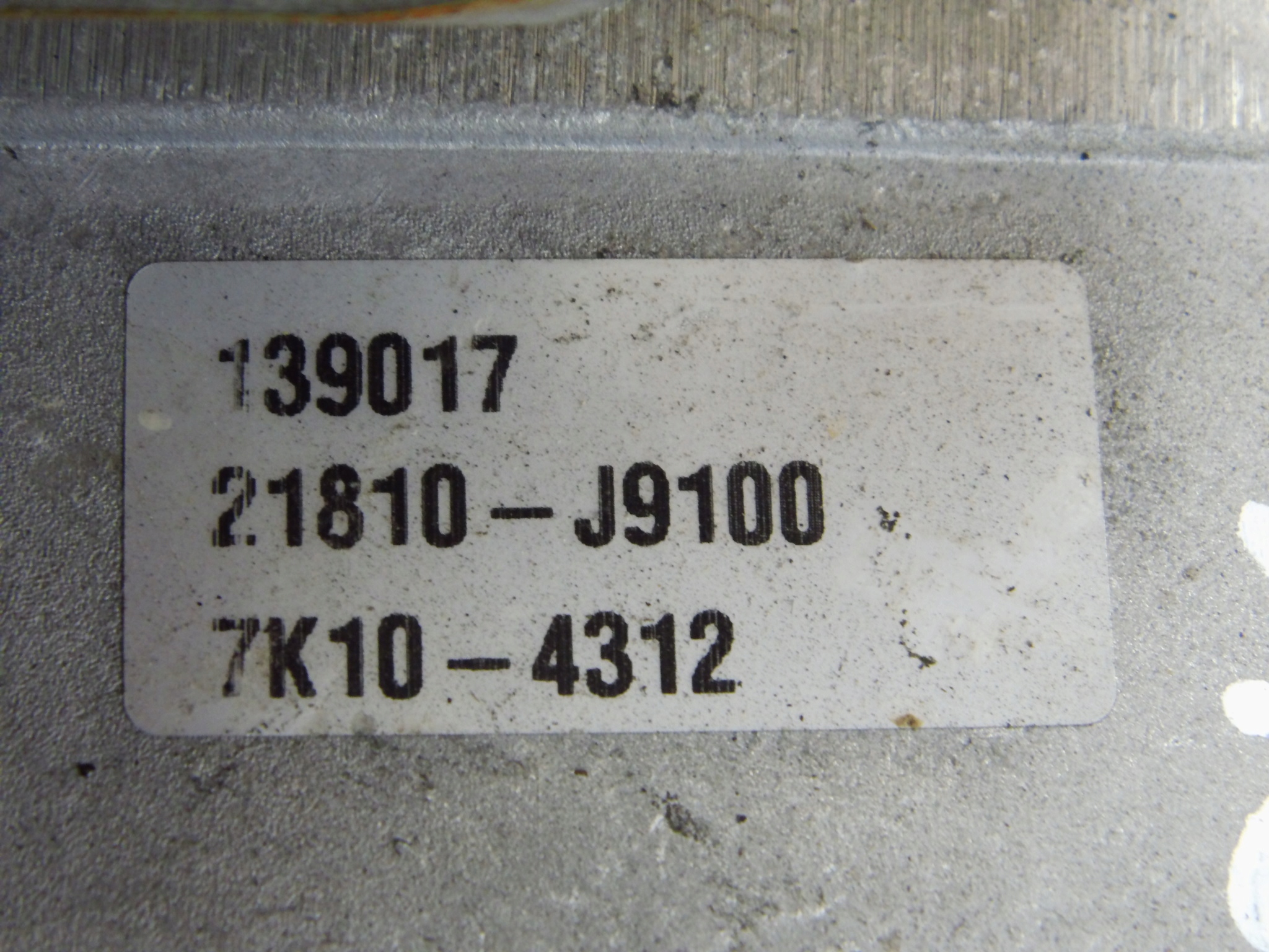 Kia Ceed III 1.6 T-GDI Support Support plaque Console 21812J7200 21825G4200