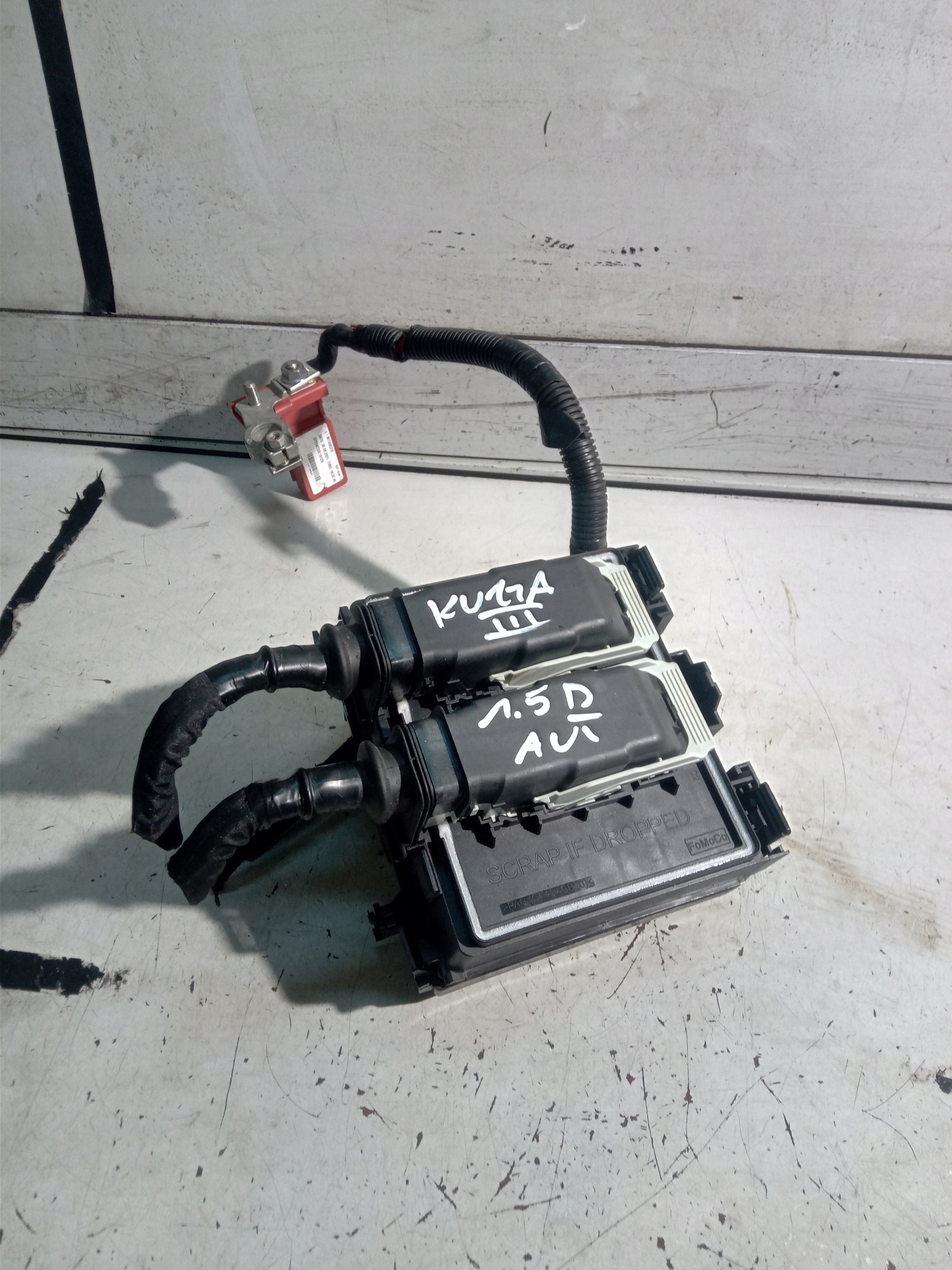 FORD KUGA MK3 PUSZKA SKRZYNKA BEZPIECZNIKÓW KLEMA