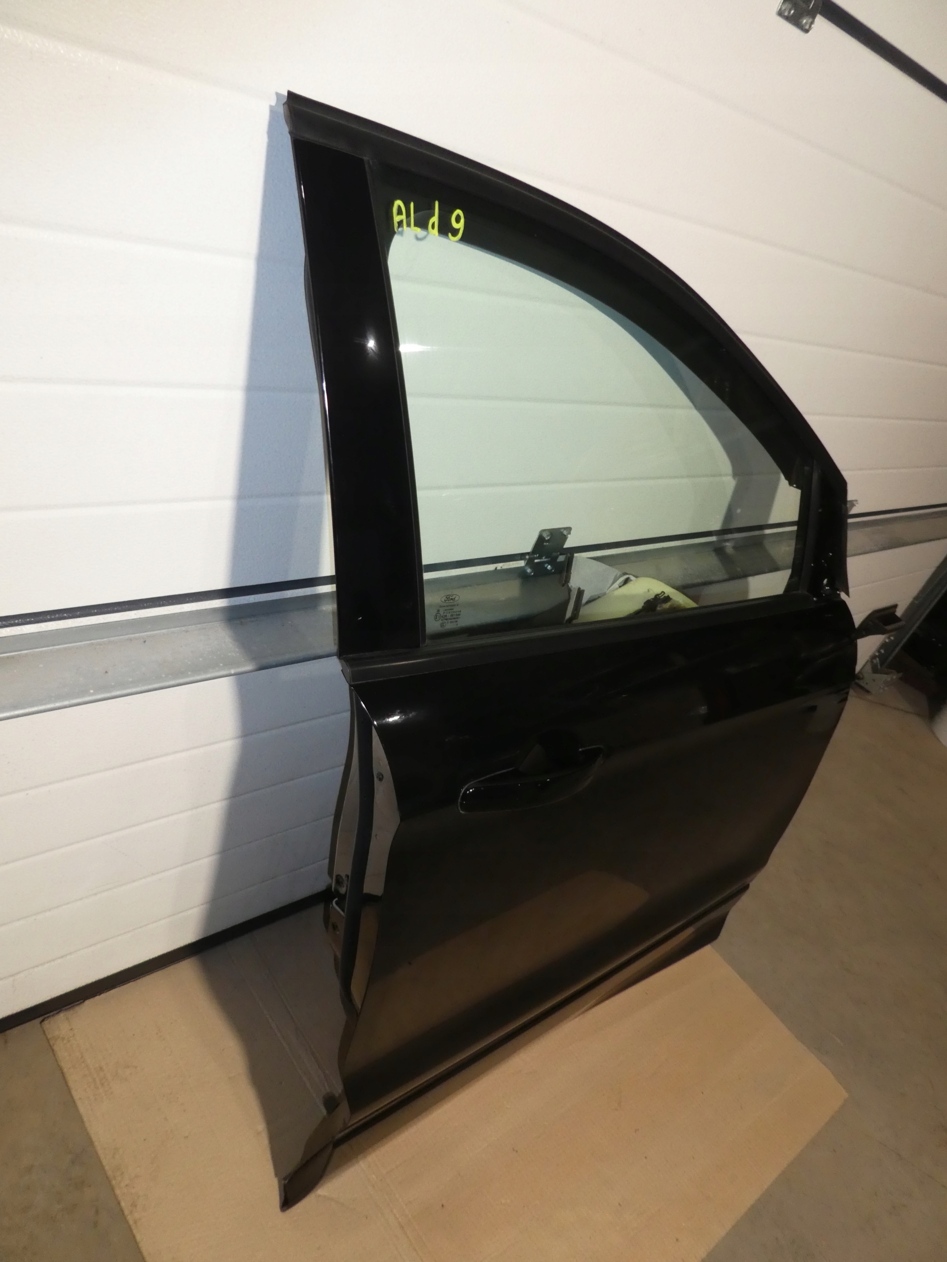 FORD KUGA II mk2 ST-line door right front complete black,