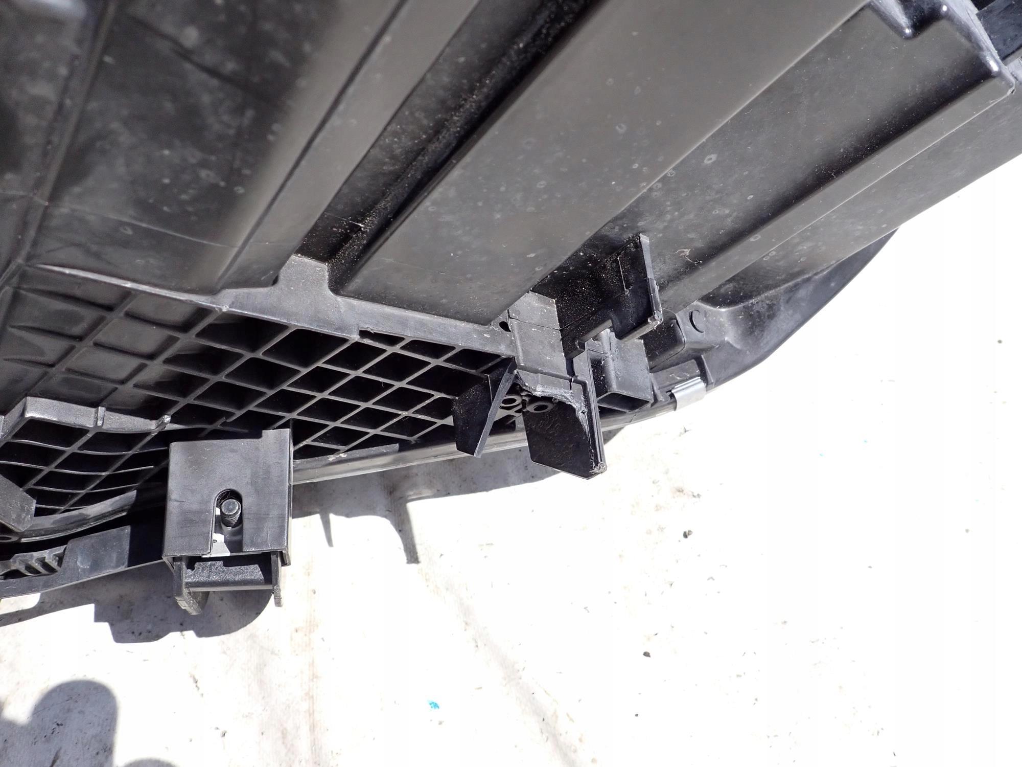 BMW 2 F45 F46 and 1 14-18 light front front right
