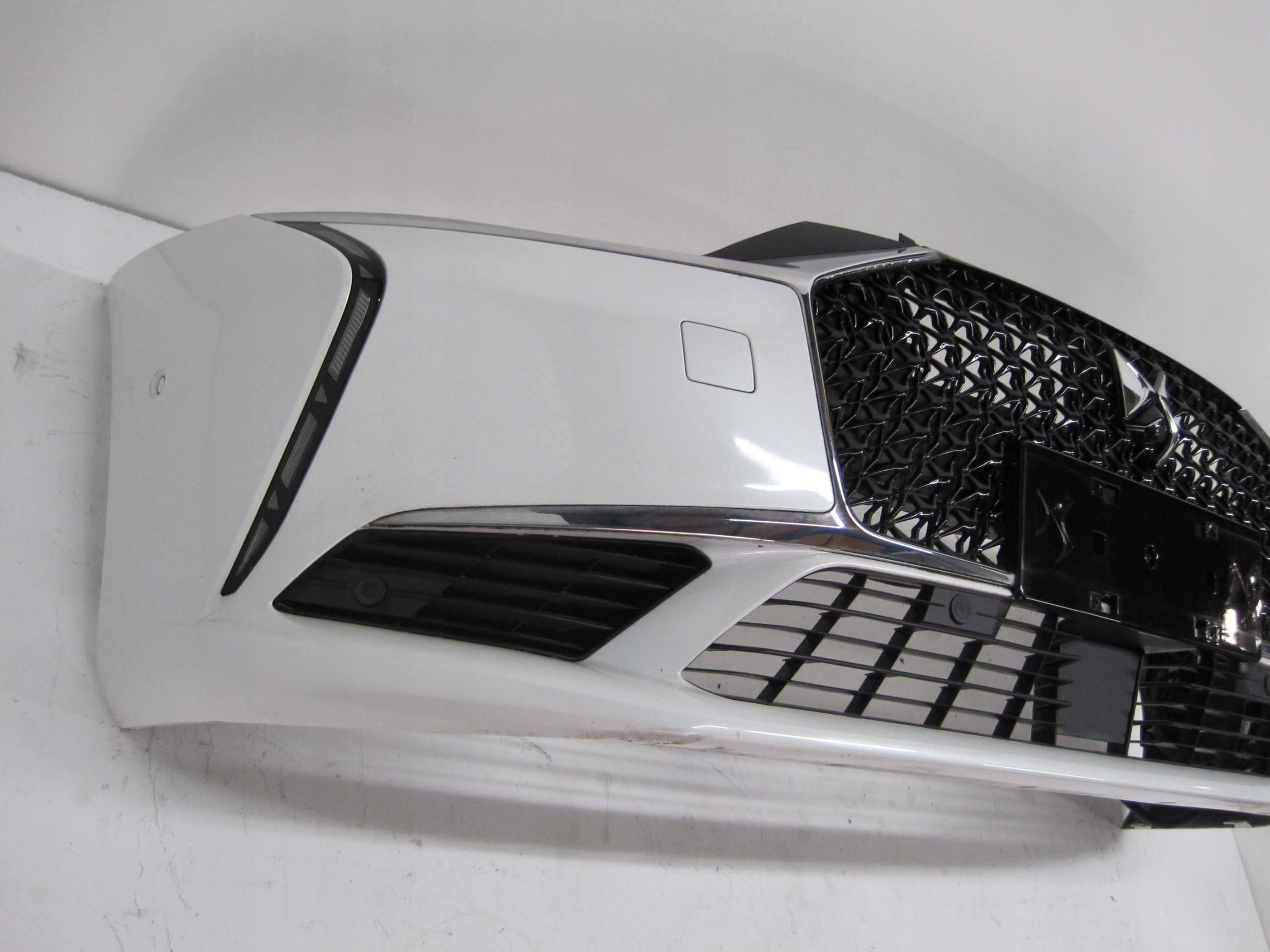 front bumper CITROEN DS9 6 PDC KAMERA front