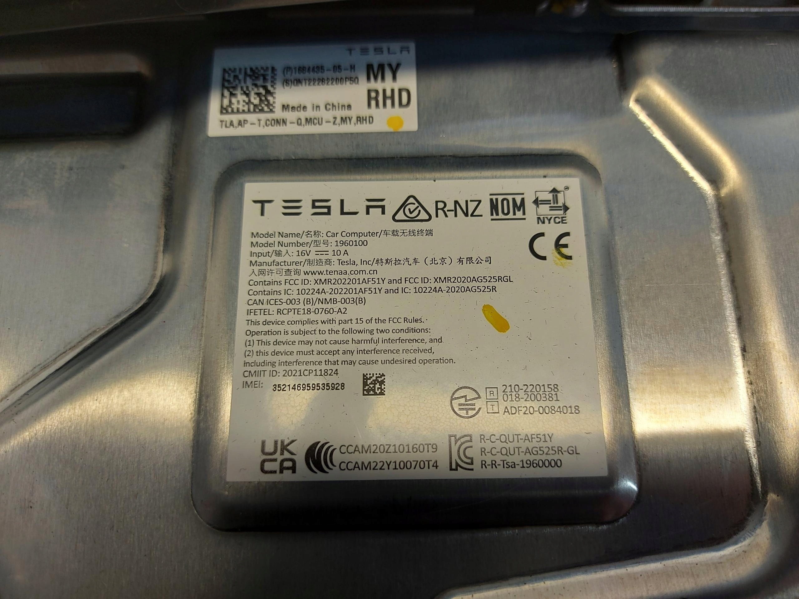 TESLA MODEL Y 2022r module control unit computer autopilot 1684435-05-h