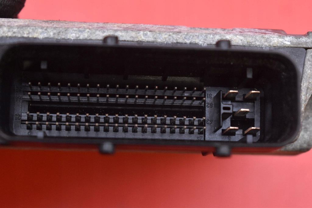 control unit computer of the engine 06A906033NT SKODA OCTAVIA 2 II 1.6 MPI 102KM