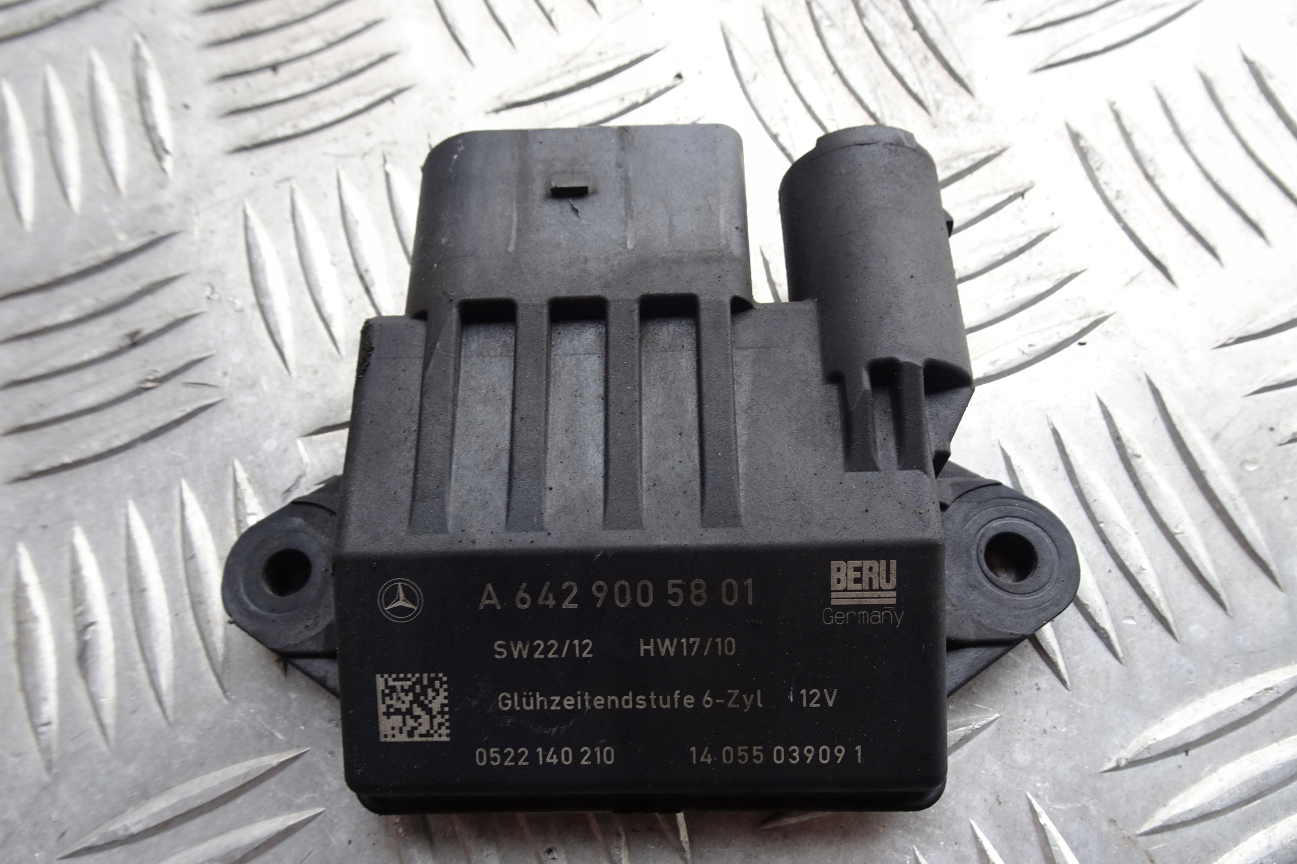 MERCEDES PRZEKAŹNIK ŚWIEC ŻAROWYCH