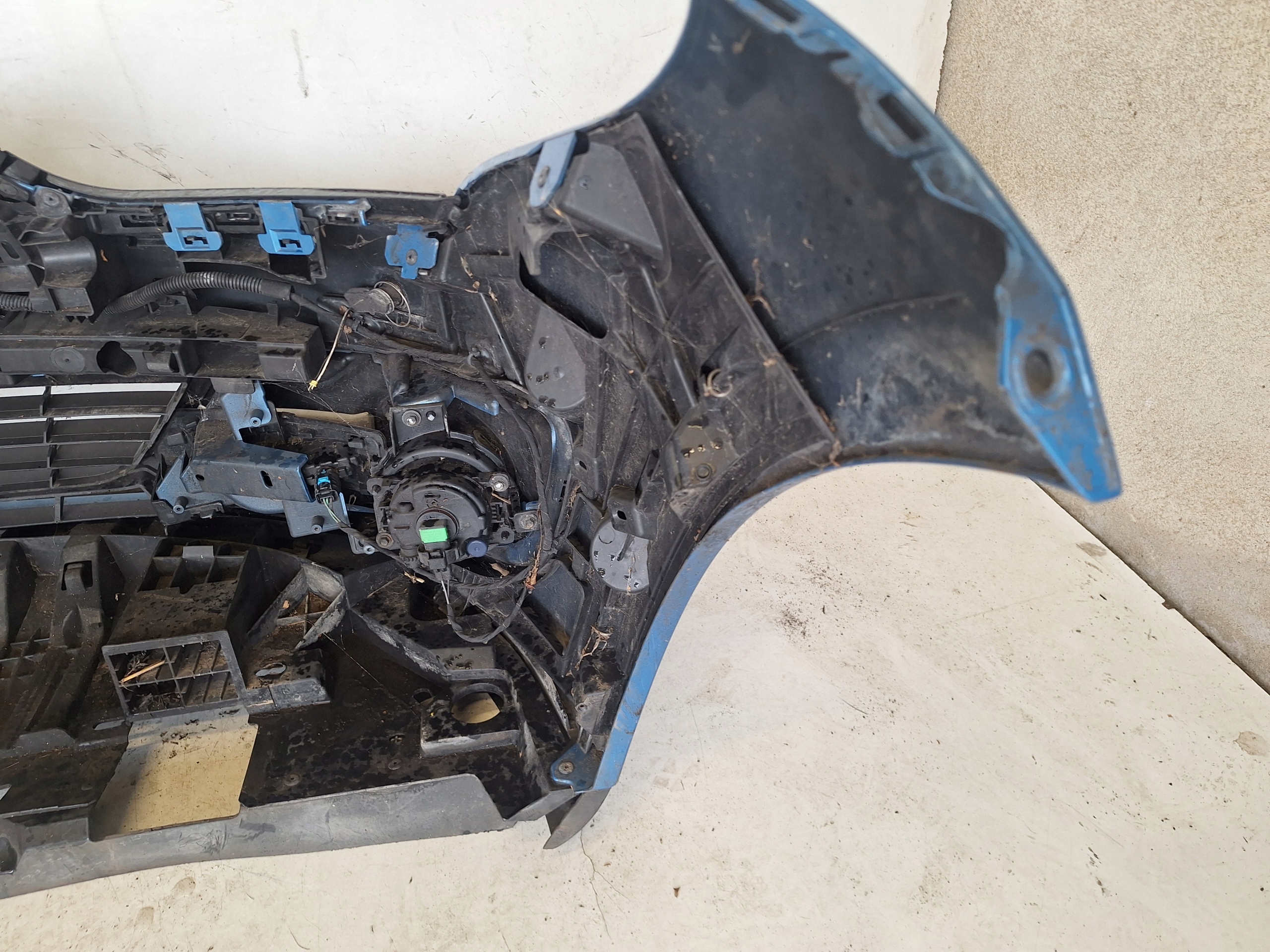 RENAULT MEGANE III LIFT 14-16 Paraurti + LED