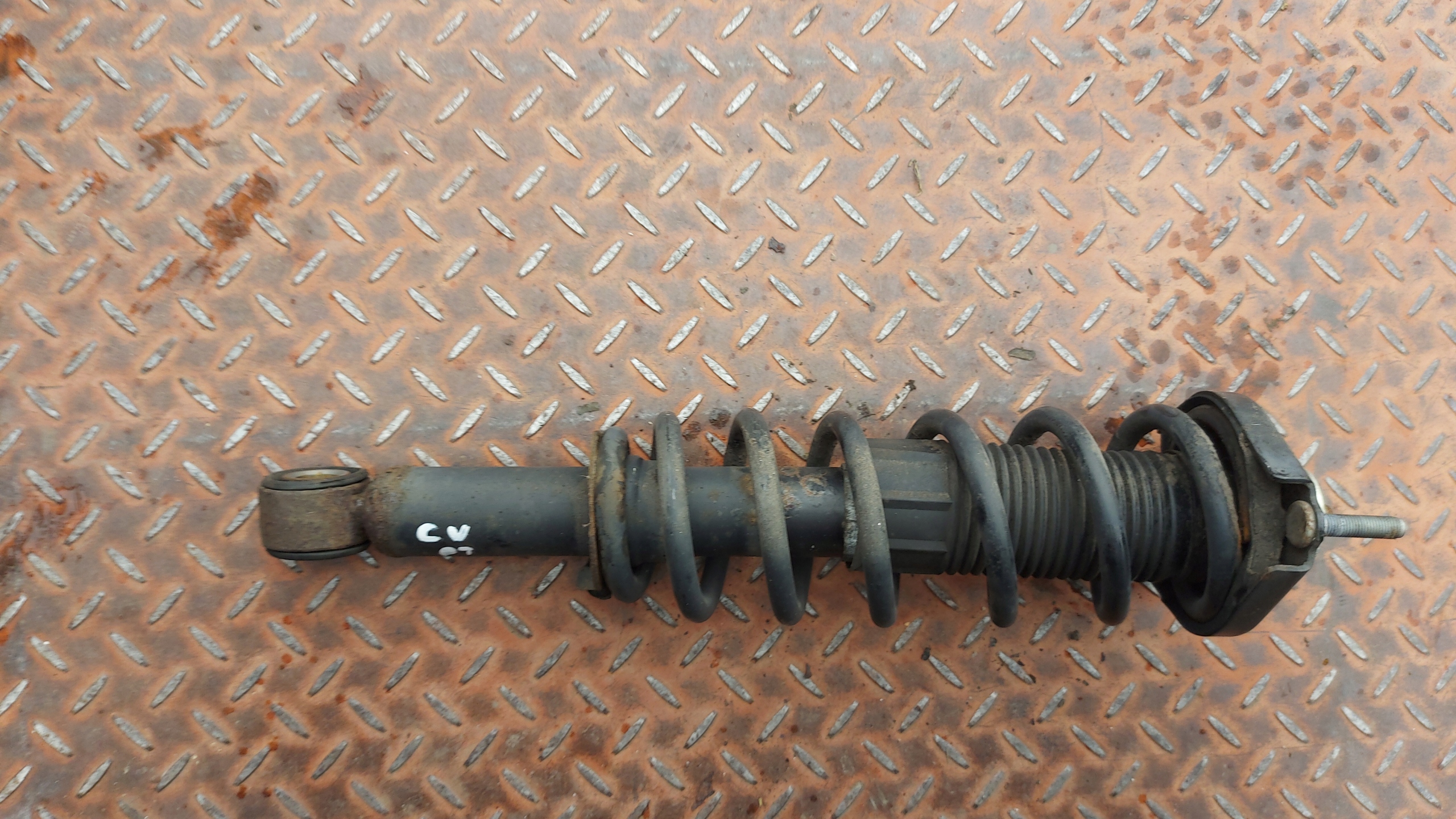 shock absorber right rear part rear TOYOTA COROLLA VERSO II 04