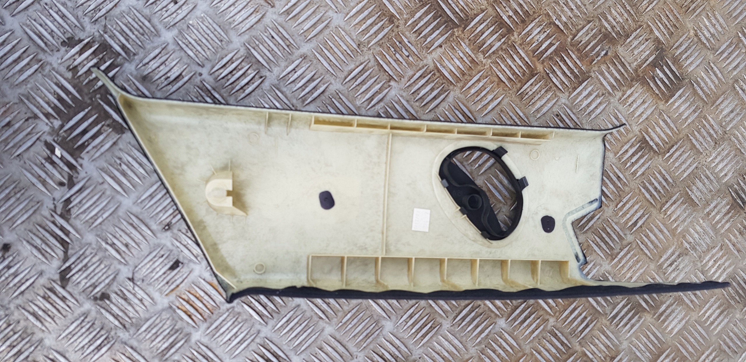 BMW X5 E53 cover supports safety upper