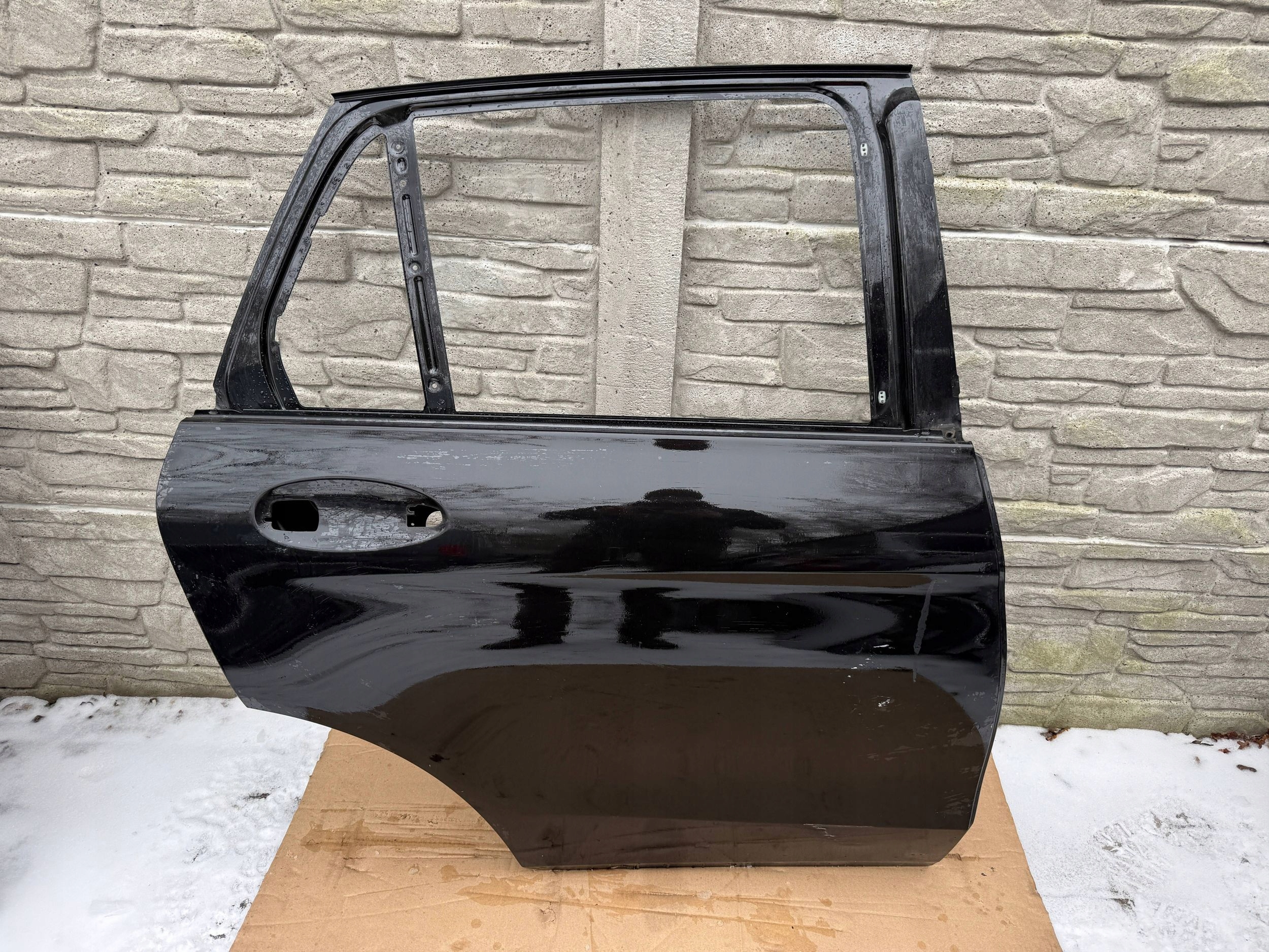 Mercedes-Benz GLC C253 door right rear part rear. right
