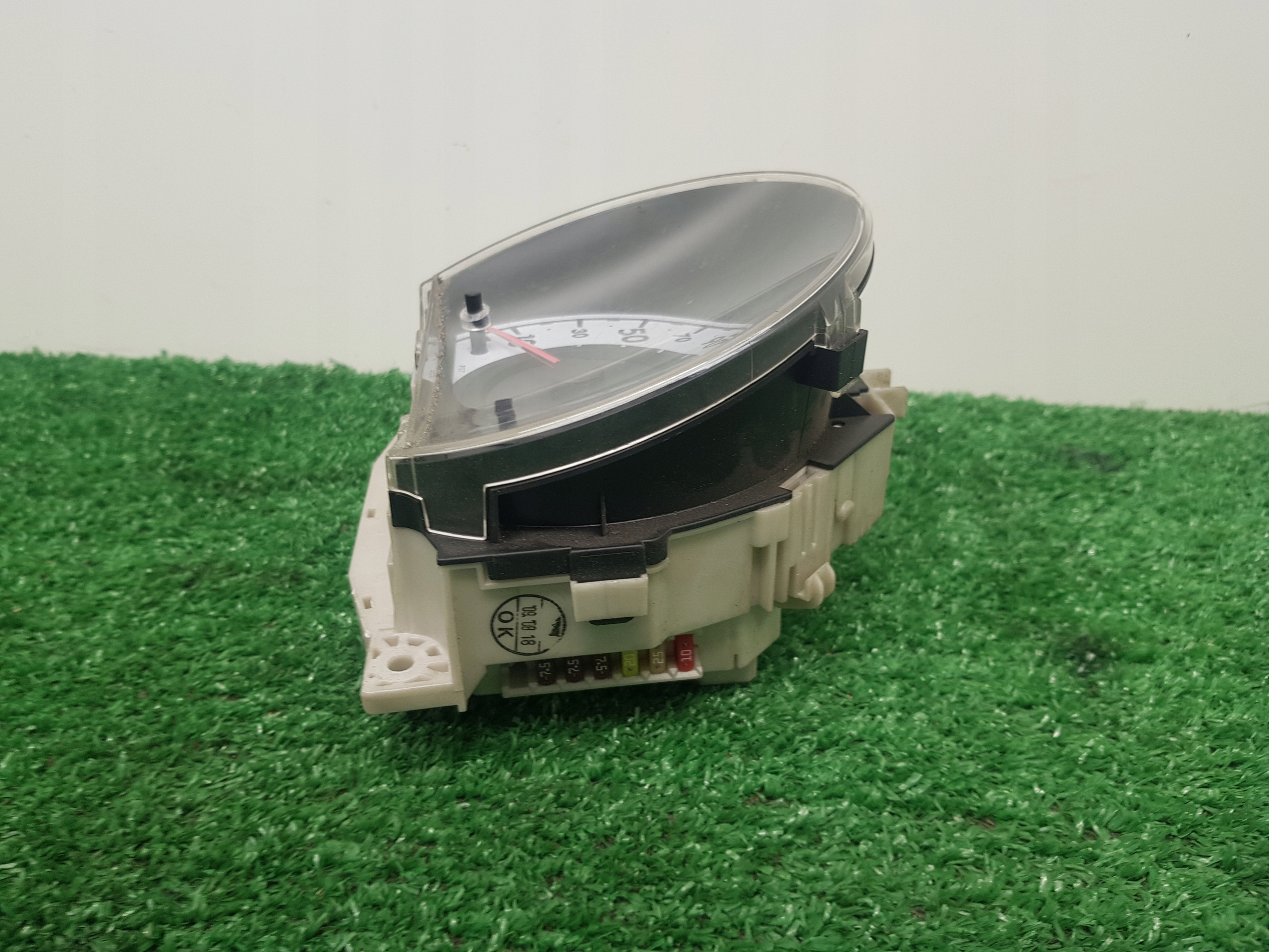 dials dials TOYOTA AYGO 83800-0H012-A