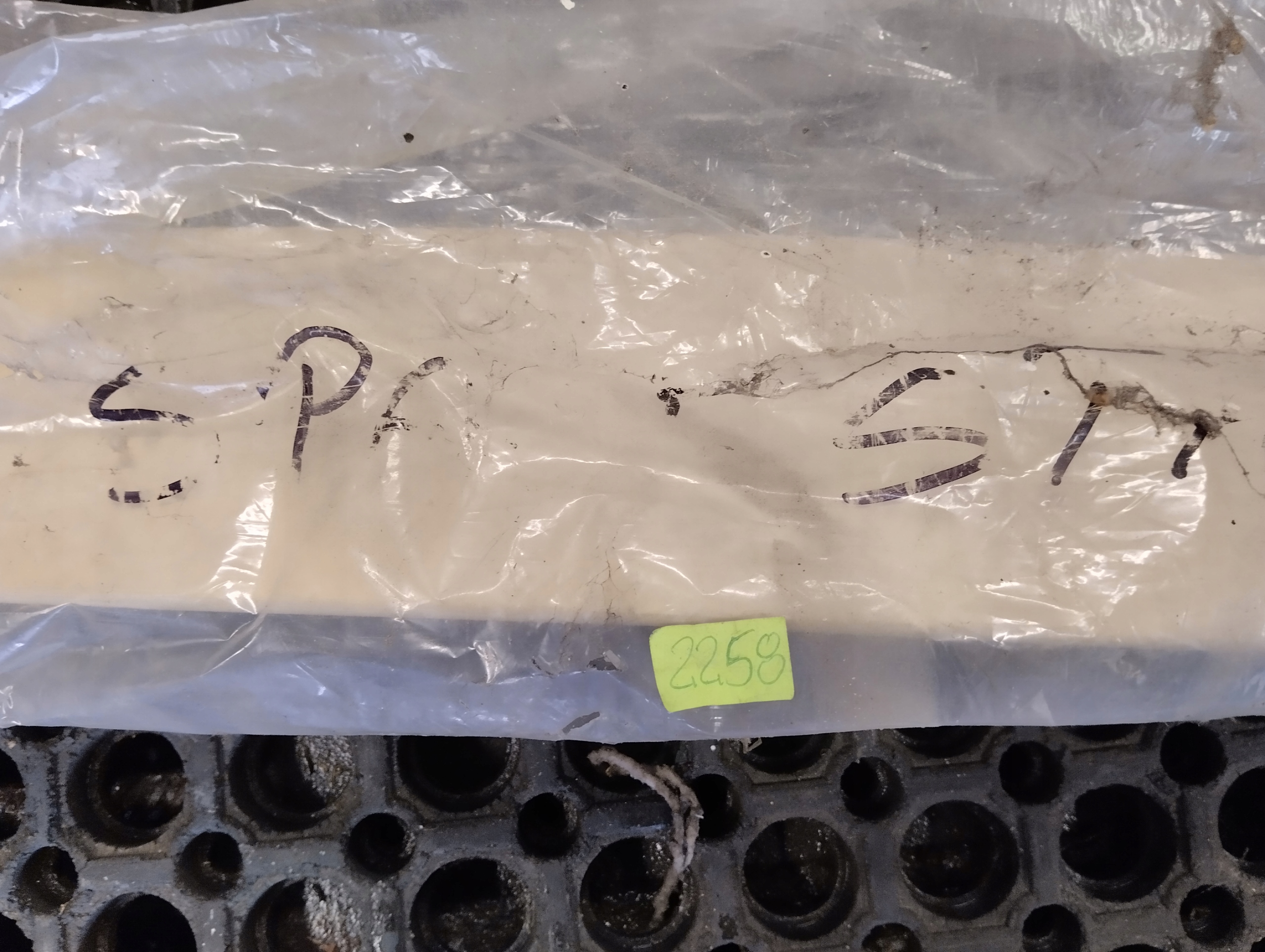 SPOJLER SPOILER TYLNY TYŁ MITSUBISHI SPACESTAR Typ samochodu Samochody osobowe