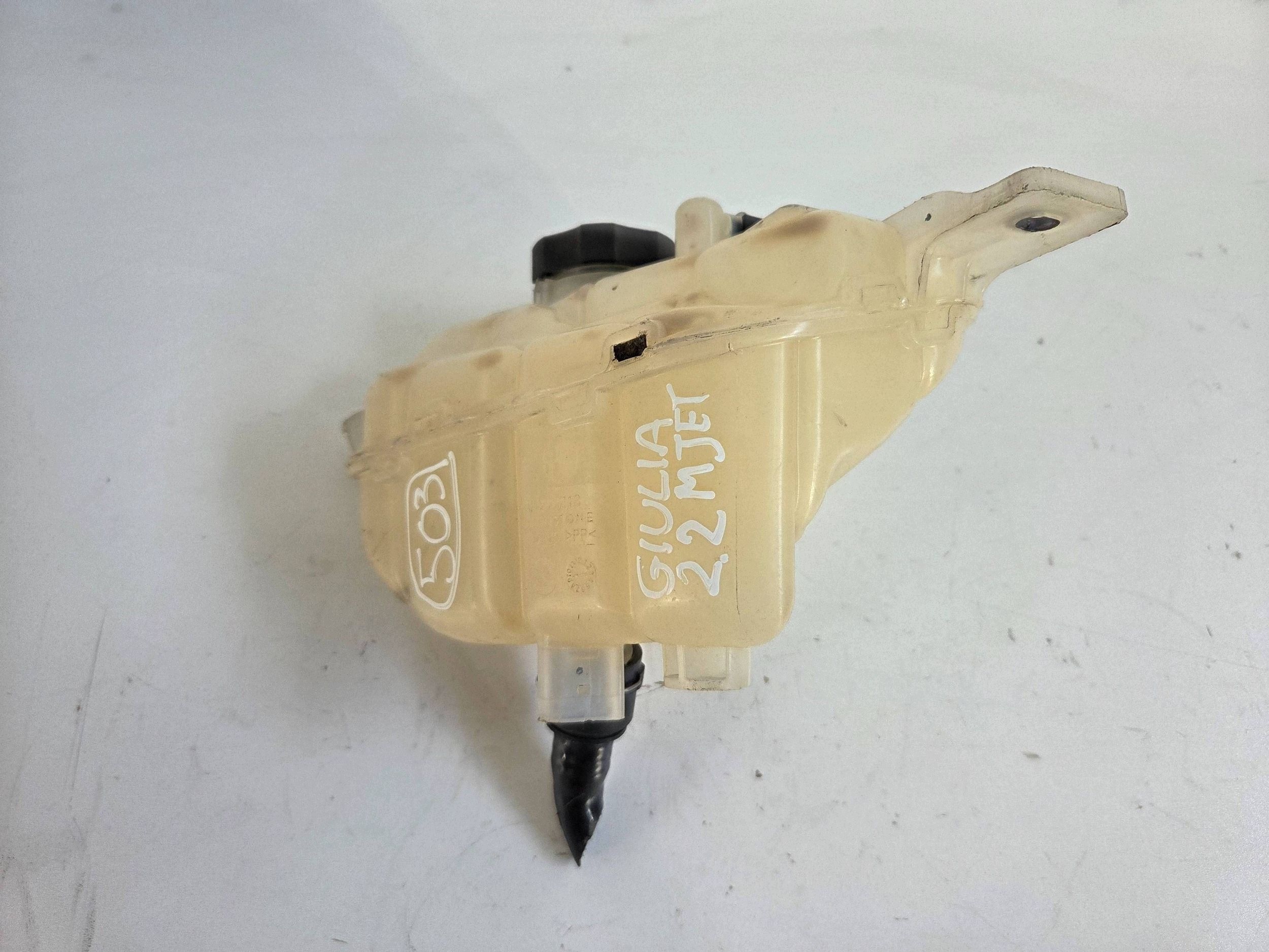 Alfa Romeo Giulia Réservoir eau 50553218 (503)