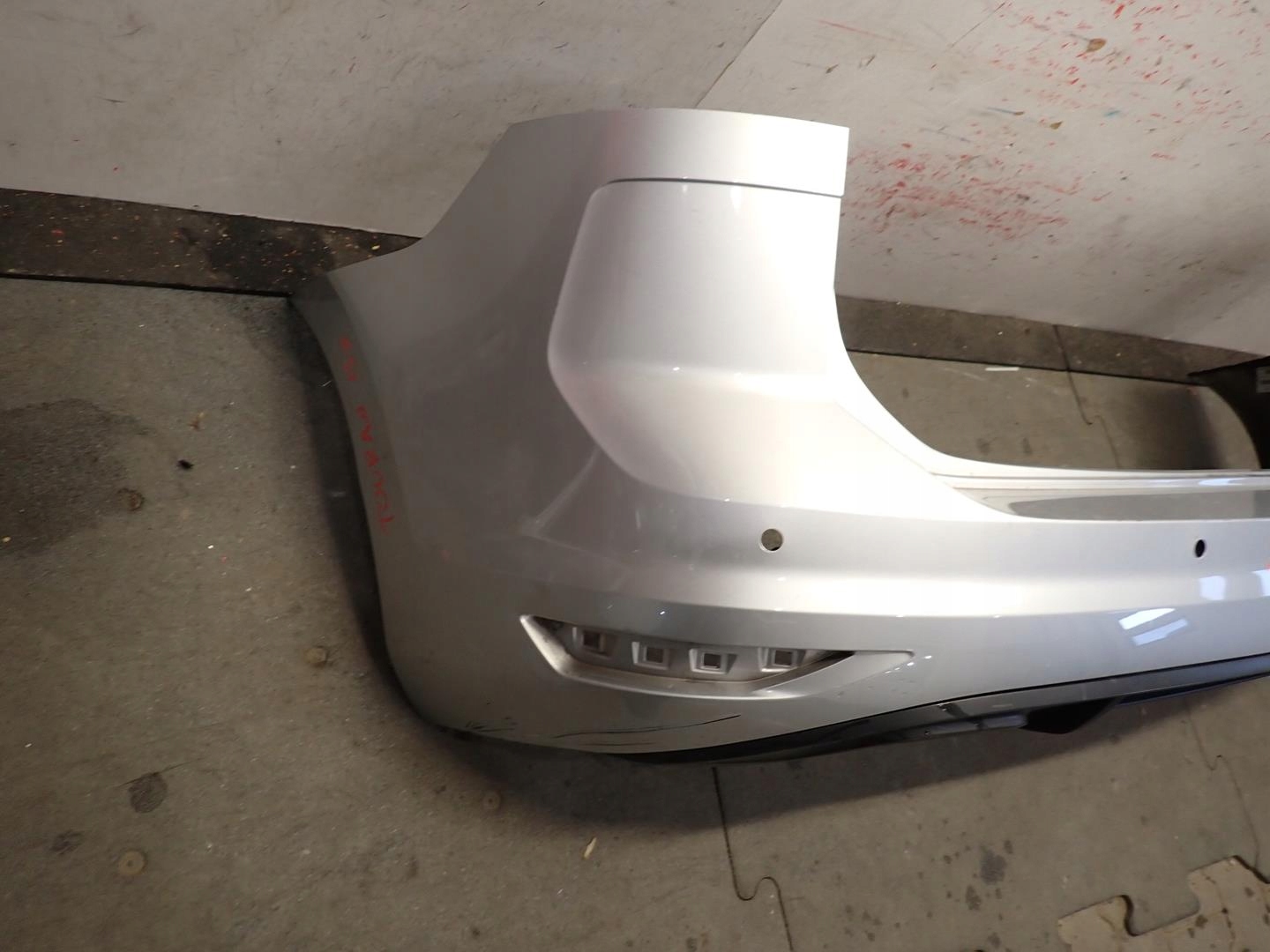 bumper rear part rear VW TOURAN 2015- 5TA807421A