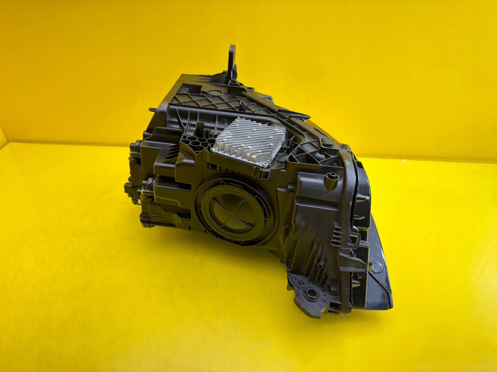 light right Audi Q3 83A Full Led 83A941012