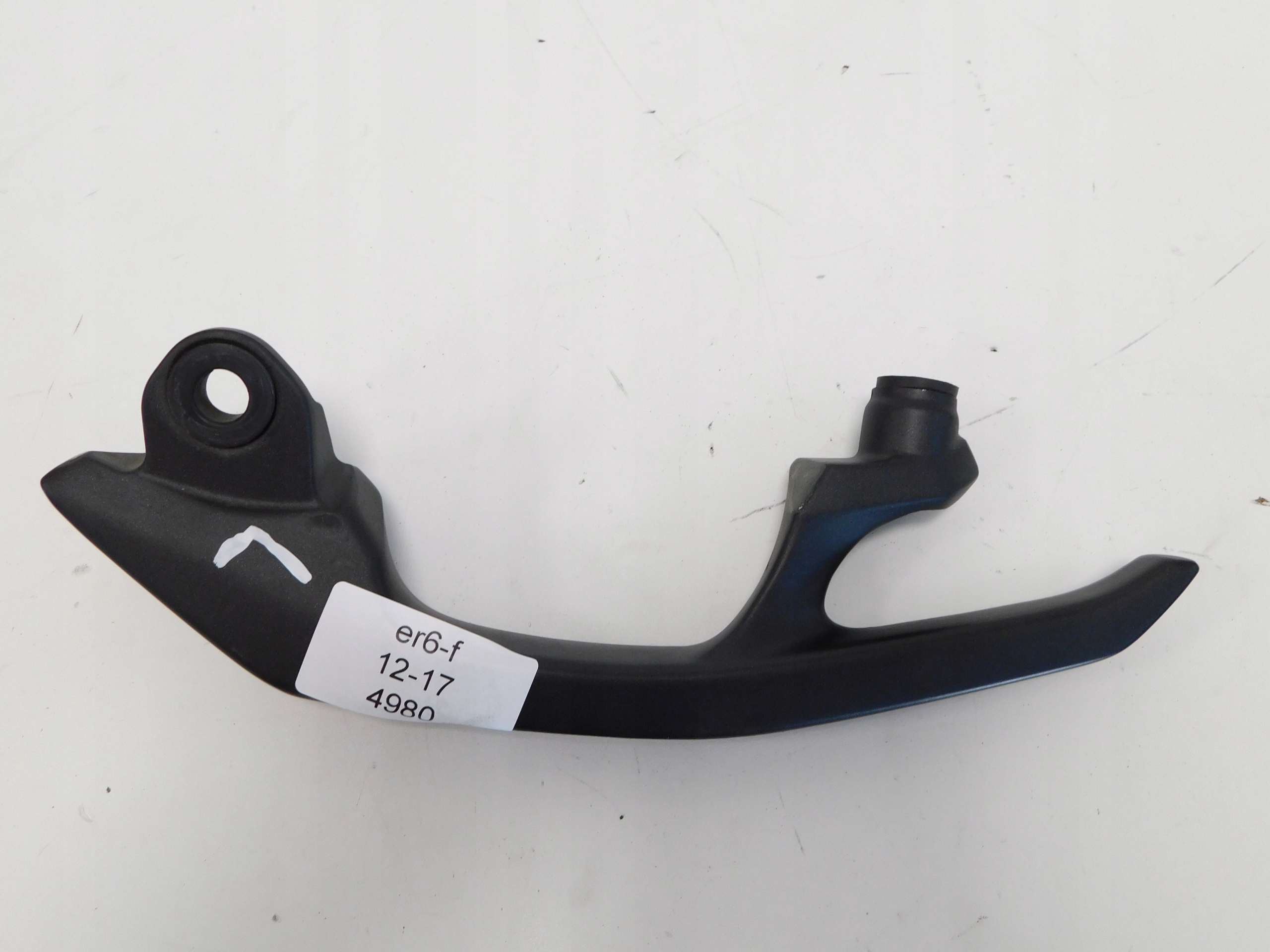 KAWASAKI ER6F 12 17 UCHWYT PASAZERA LEWY RACZKA