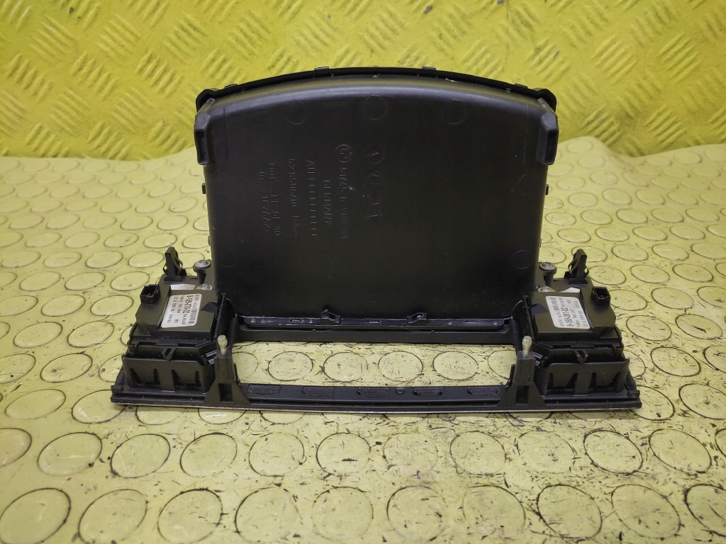 BMW E60 Montage Bouton 915905102
