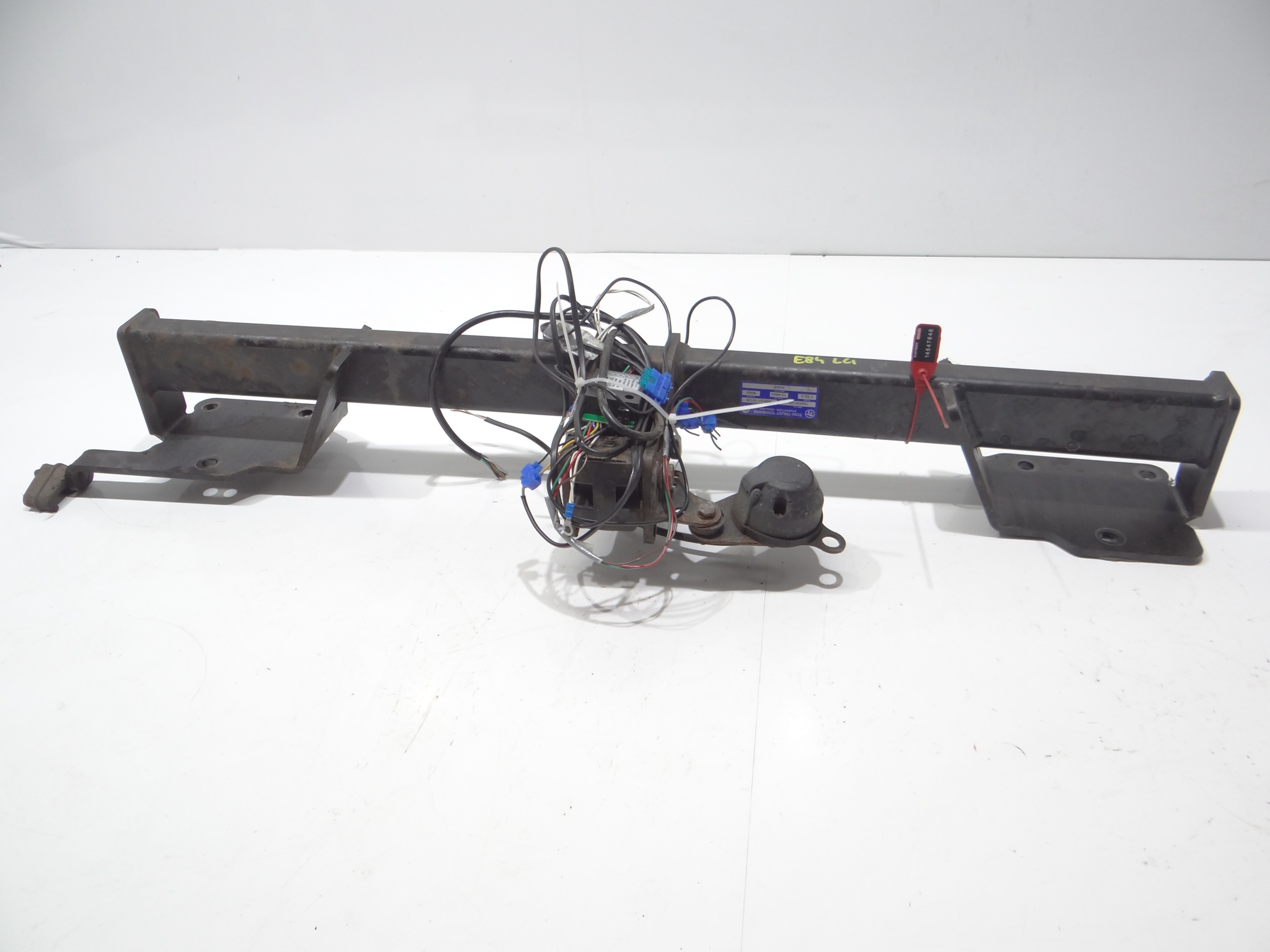 HAK HOLOWNICZY BMW X1 E84