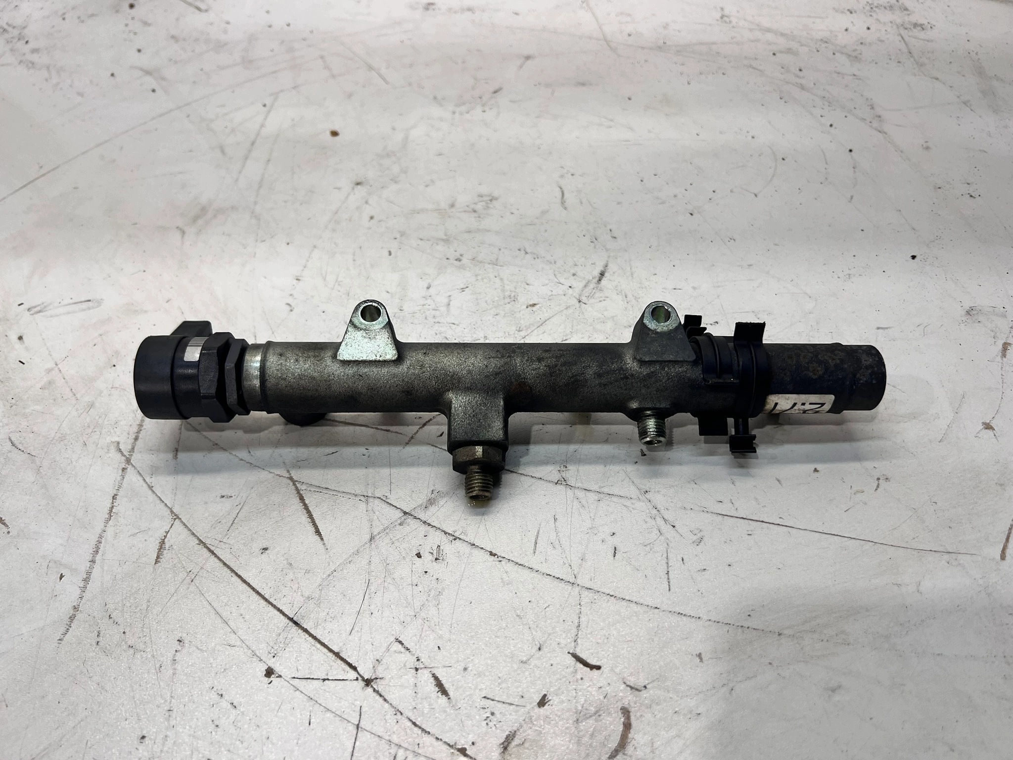 Rampe injection AUDI A4 B8 A5 8T Q5 8R A6 C6 2.7 3.0 TDI 059130090K