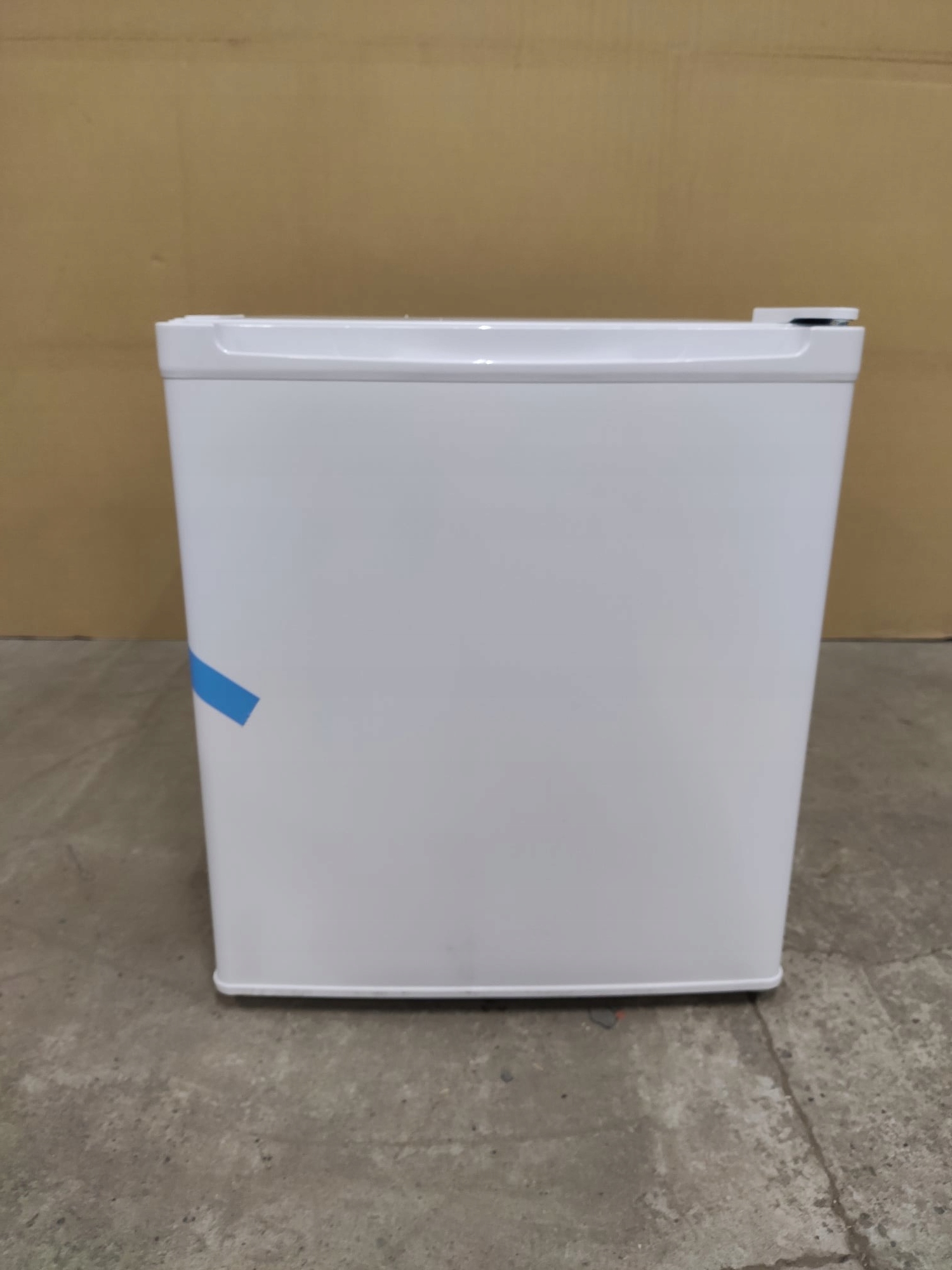 Lodówka eioroti SFMF-111-WF3 przecena SV001 Marka inna