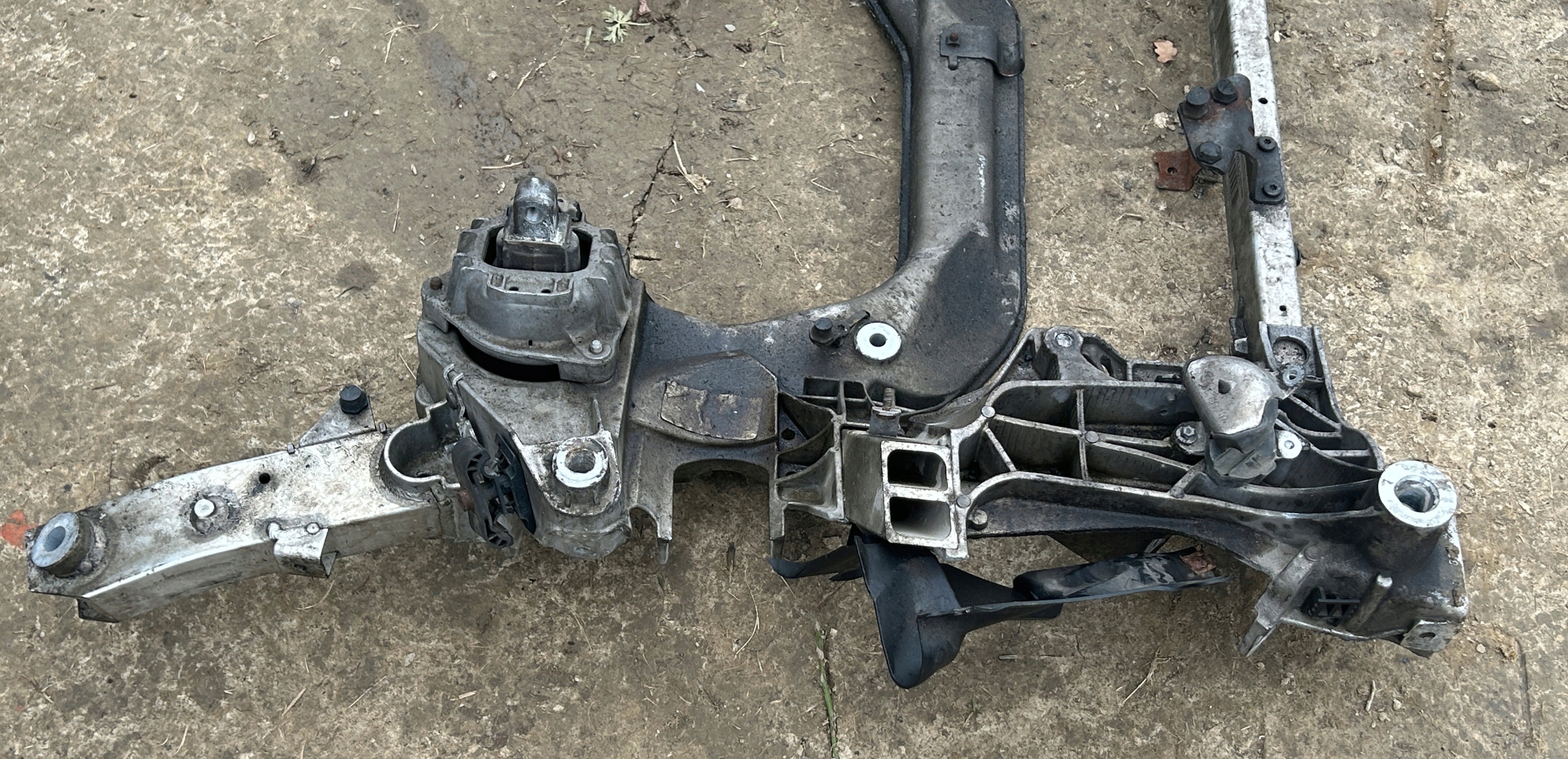 subframe axle beam axle beam front BMW 7 F01 XDRIVE 6792926