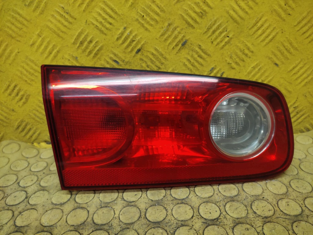 RENAULT LAGUNA II light left rear part to the bonnet