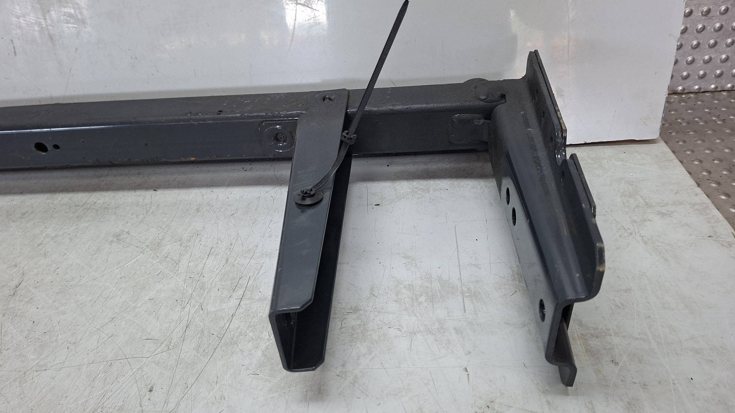 Supporto cambio ingranaggi 5802428559 IVECO DAILY IV 2014