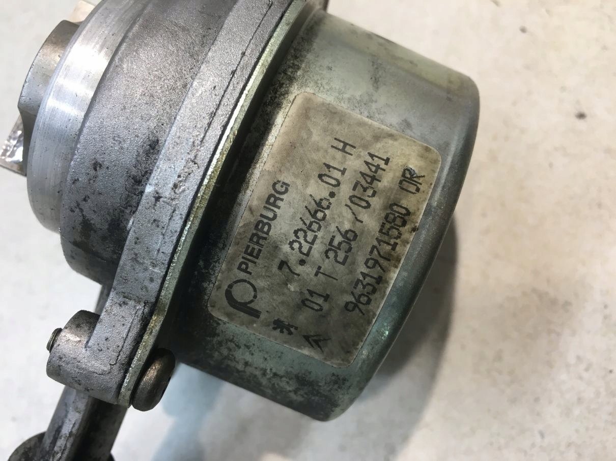 Pompa VACUM CITROEN C5 e 2.0 HDI 9631971580 7.22666.01