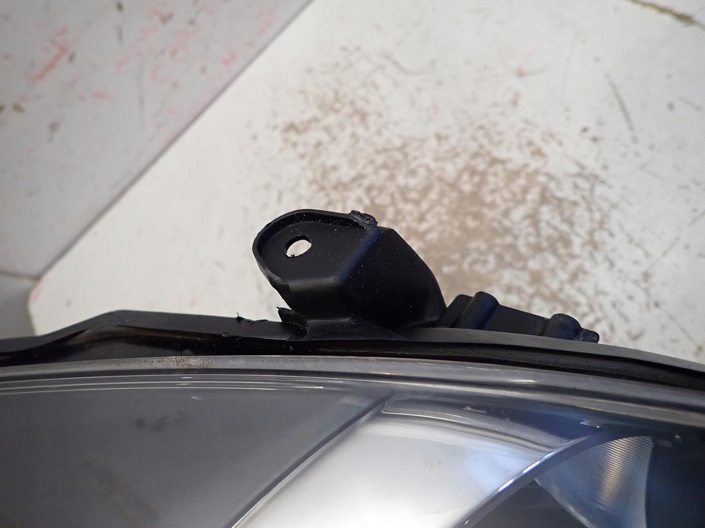 light front front left TOYOTA YARIS III LIFT 2014
