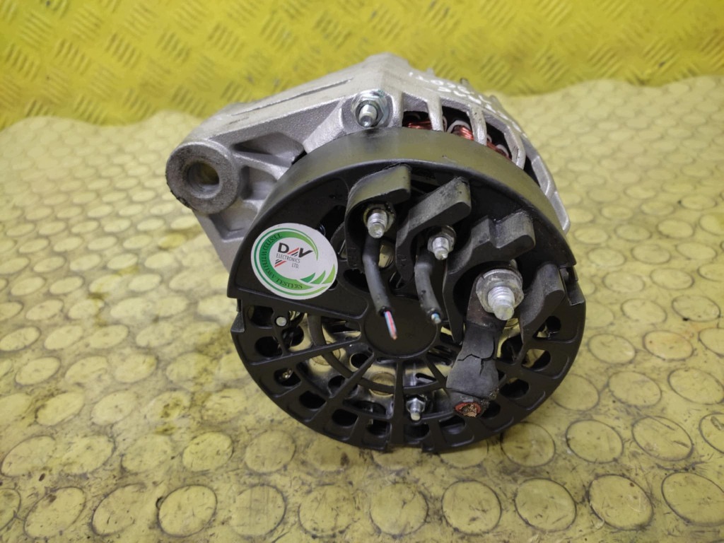 OPEL VECTRA C 1.9 CDTI alternator A4042
