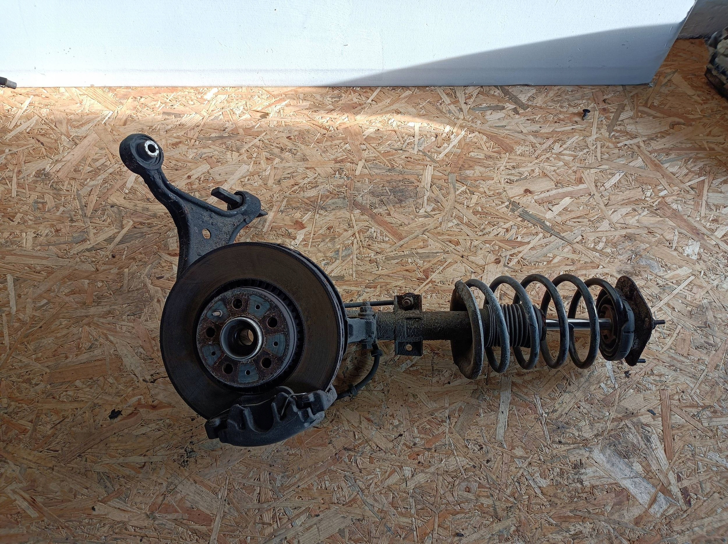 glavčina prednja igle amortizer Volvo S80 2003 s80-99-03