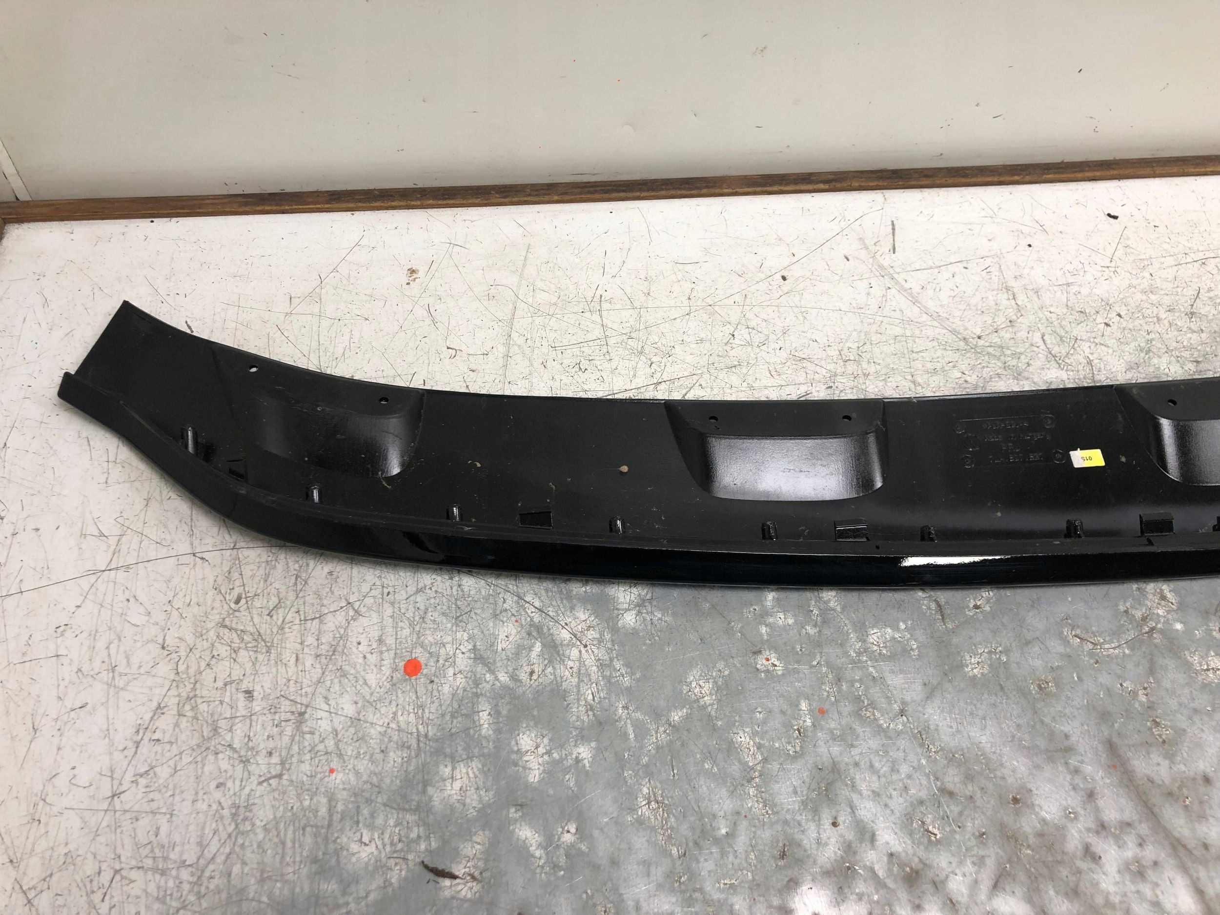 spoiler accessories of a bumper front VW T6 7LA807837