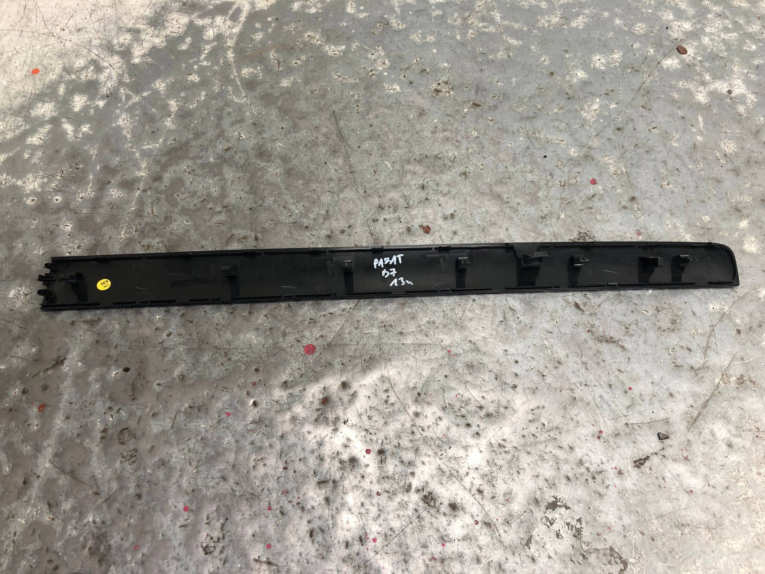 Moulage DEKOR Console VW PASSAT B7 3AB857212D