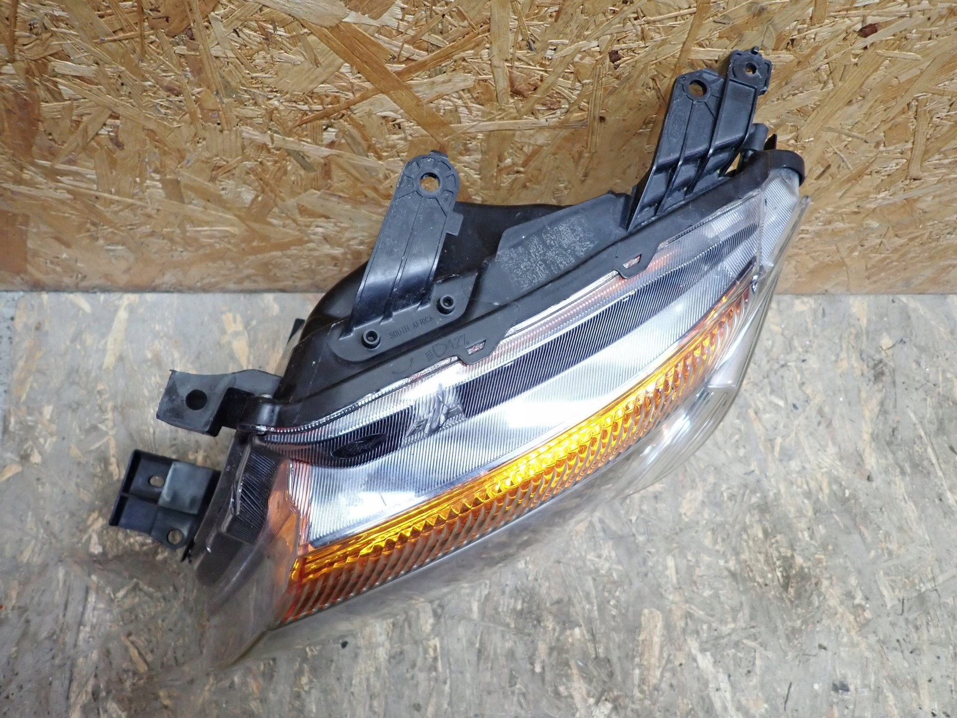 light left REFLEKTOR left FORD RANGER 3 III TKE 2011-2015R AB39-16610-BC