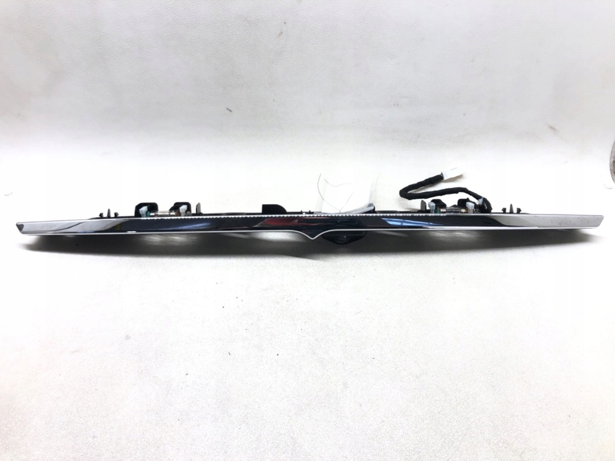 LISTWA KLAPY TYŁ MASERATI QUATTROPORTE VI Sedan/Limuzyna 670010449