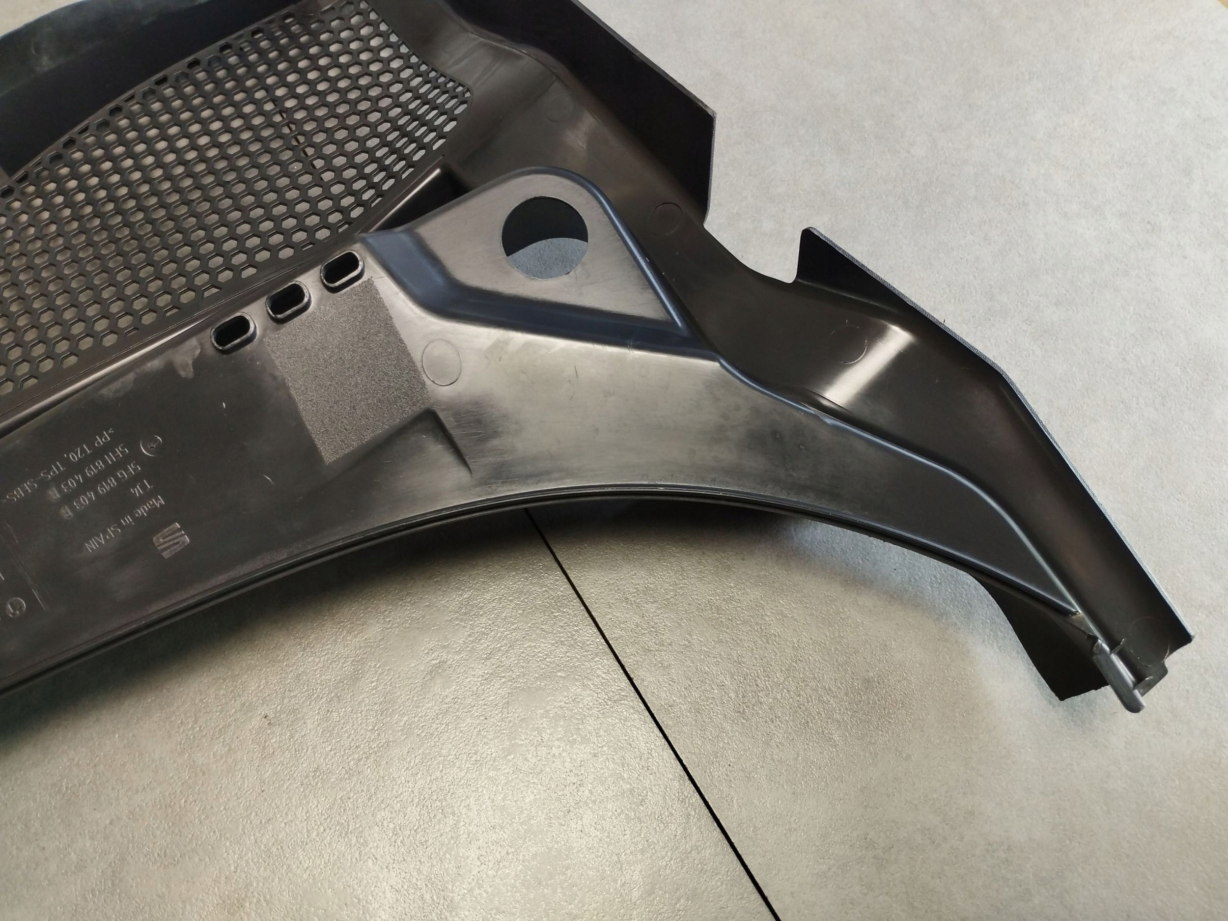 Cupra Formentor torpedo left 5FG819403B