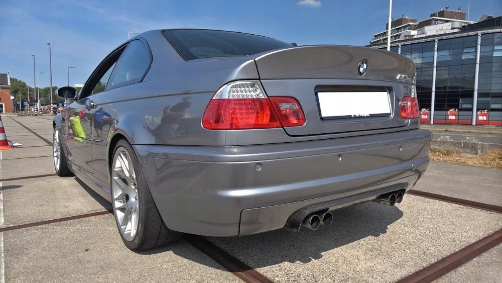 BMW E46 CSL Style dokładka tył M3 dyfuzor Strona zabudowy tył