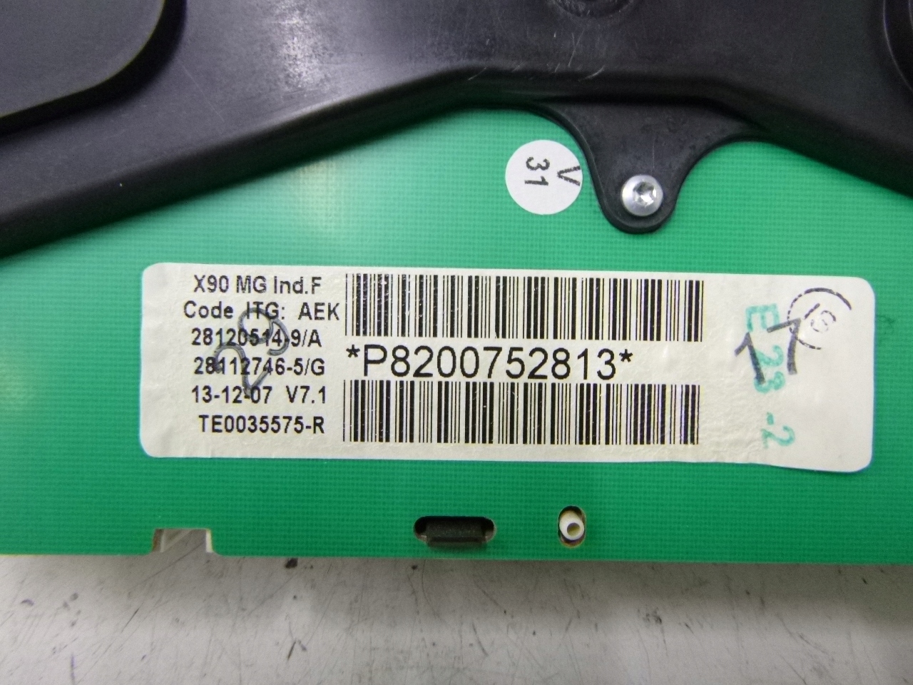 compte tours écran Dacia Logan 8200752813