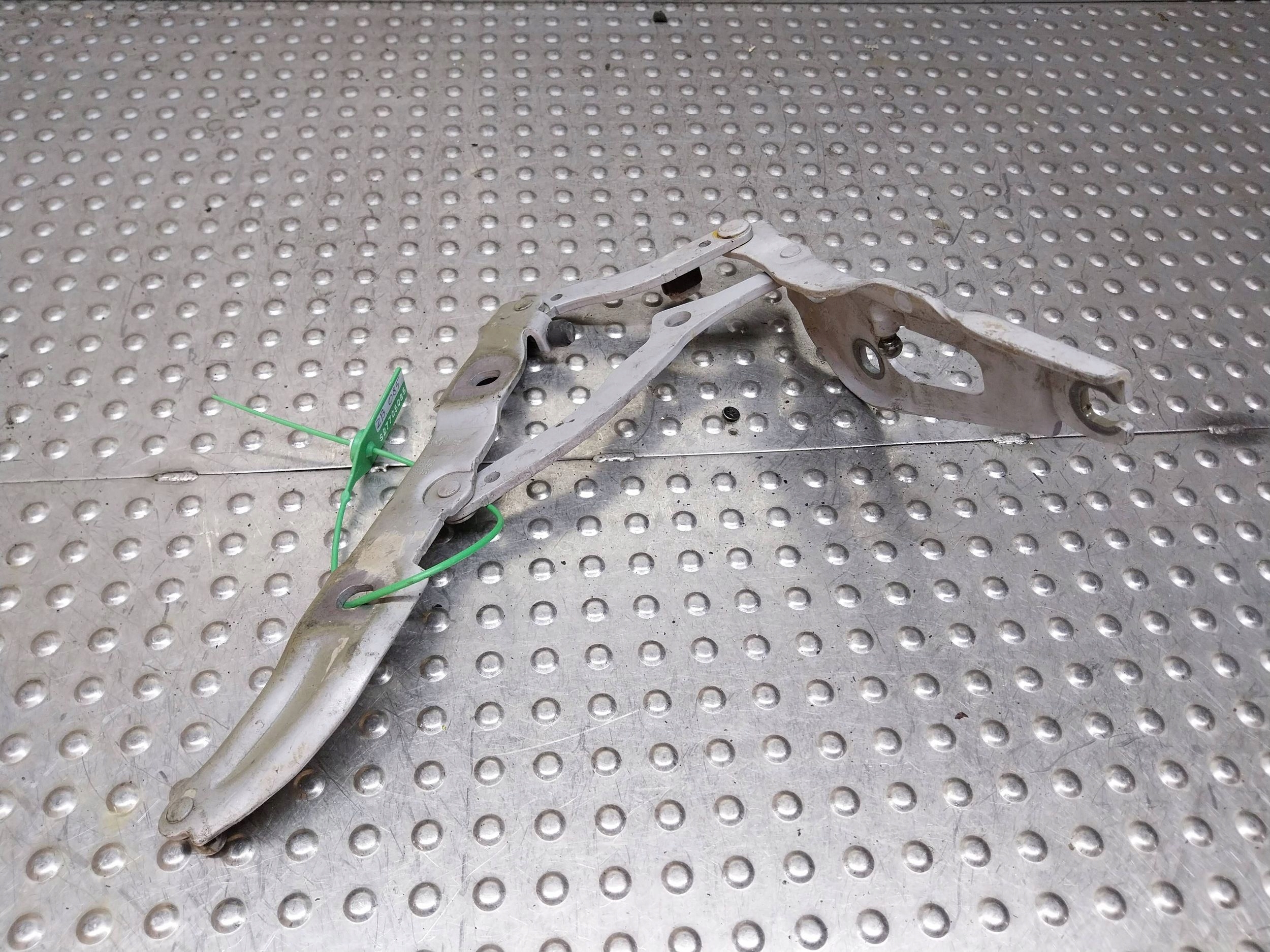 hinge bonnet boot left 7060627 BMW E90 E91 E92 E93