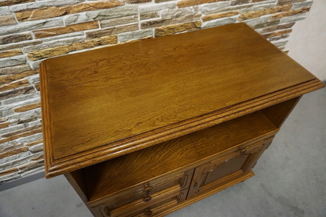 KOMÓDKA RTV RUCHOMY BLAT SZER. 89 CM p-1009 Liczba szuflad 2