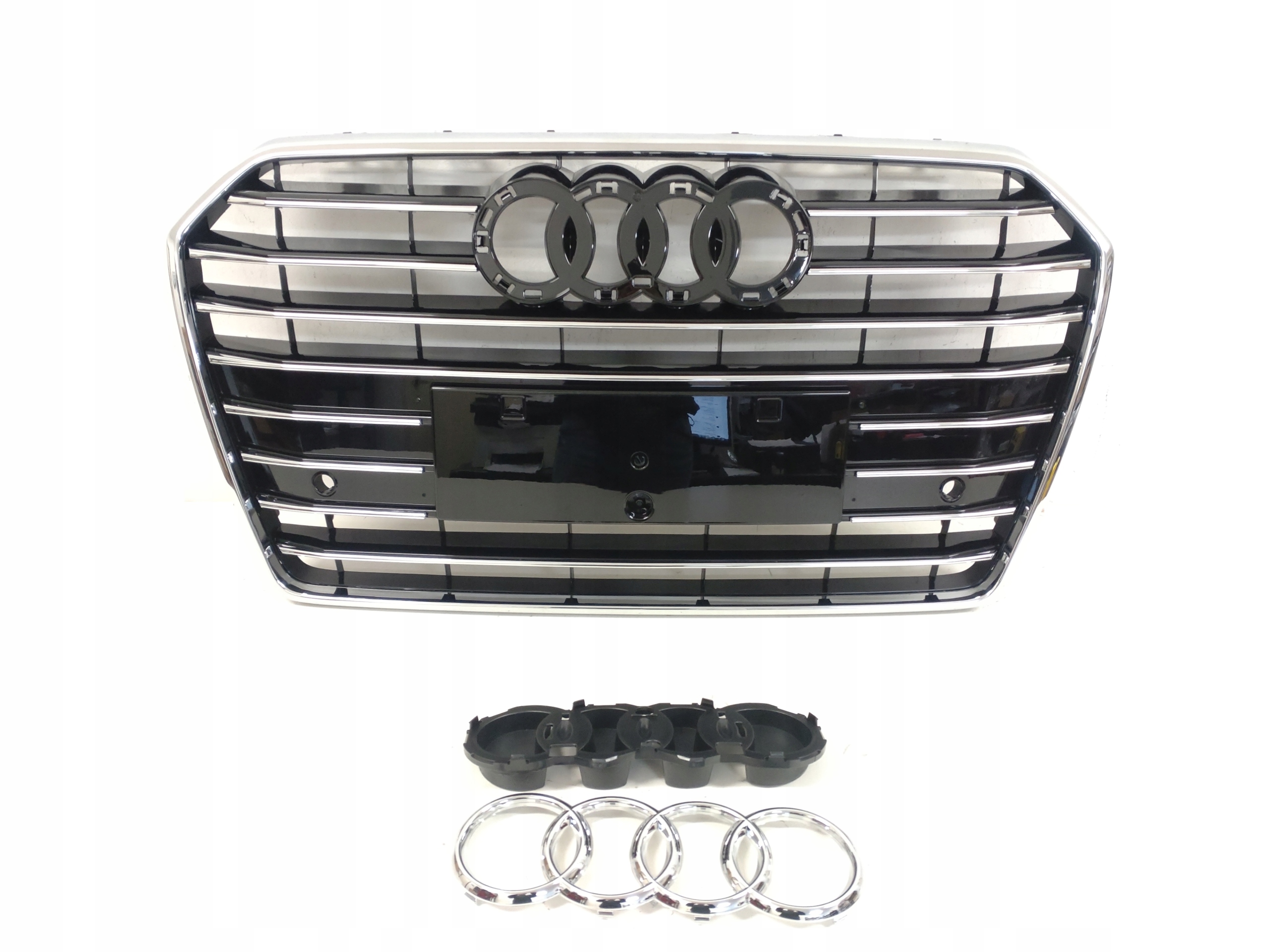 Решётка радиатора решетка радиатора AUDI A6 C7 РЕСТАЙЛИНГ 2014 - 18 S-line ПАРКТРОНИКg0853651 Е