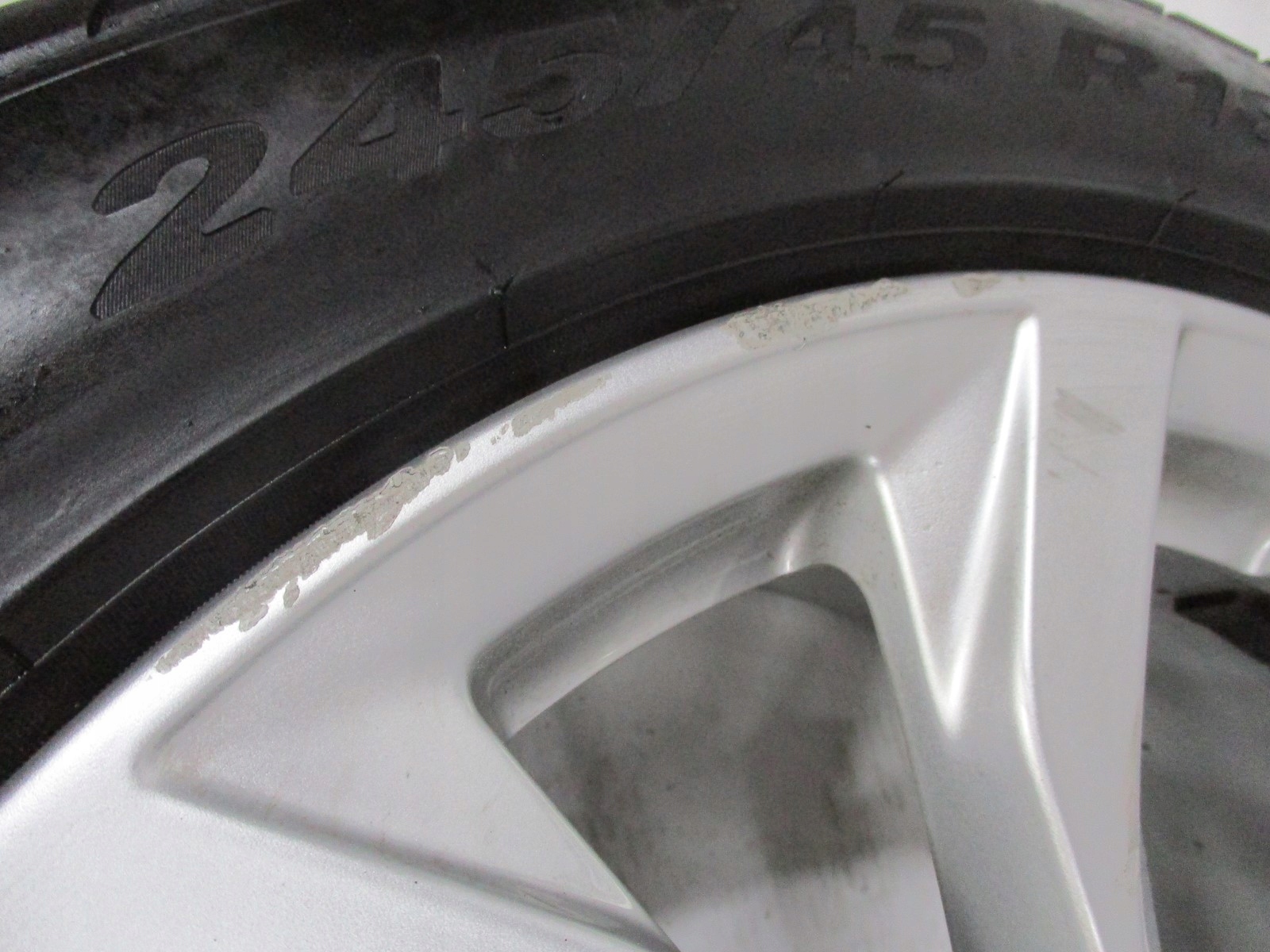wheels discs tyres AUDI A6 4G0 R18 3MM