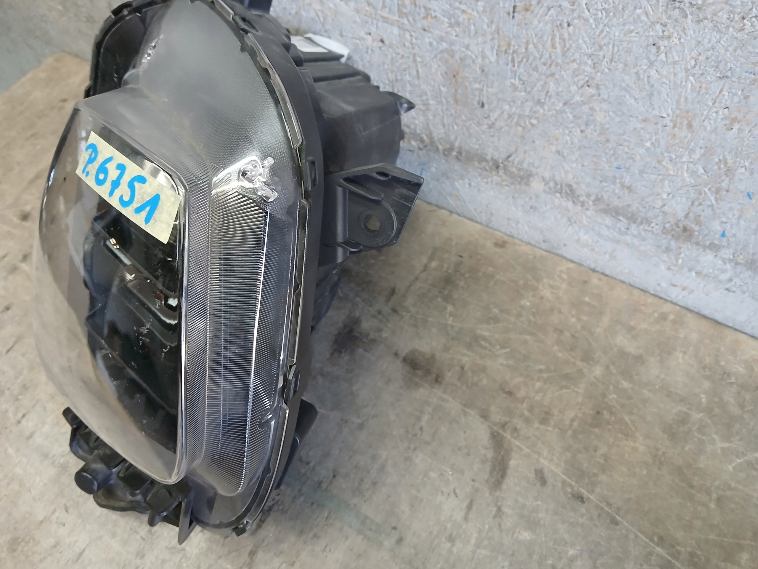light front right HYUNDAI TUCSON IV 4 20- N792112020