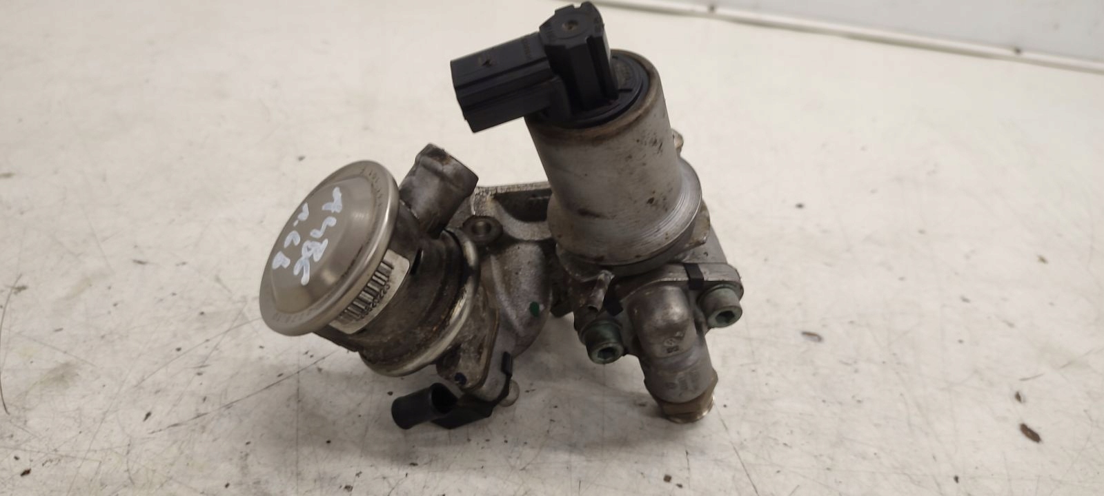 egr ventil Audi A4 B6 1,6 8V MPI